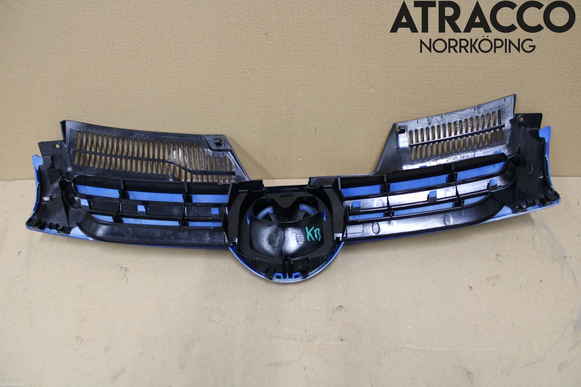Volkswagen VW GOLF V 04-09 Grill Komp