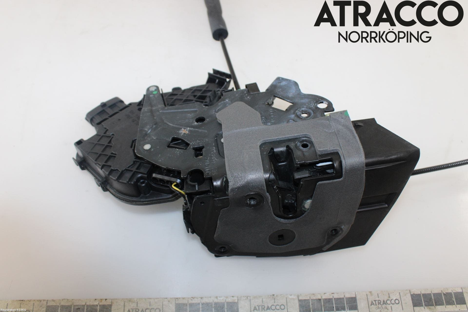 Jaguar F-PACE Låskista-Dörrlås