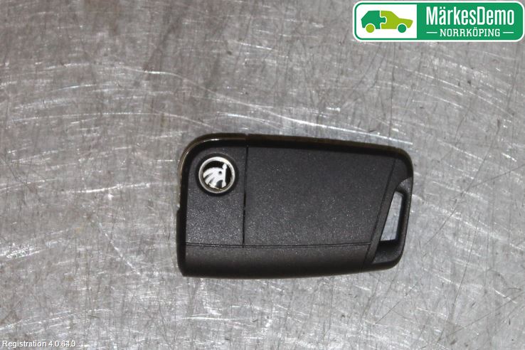 Skoda FABIA 15-21 Fjärrkontroll Larm-Centrallås