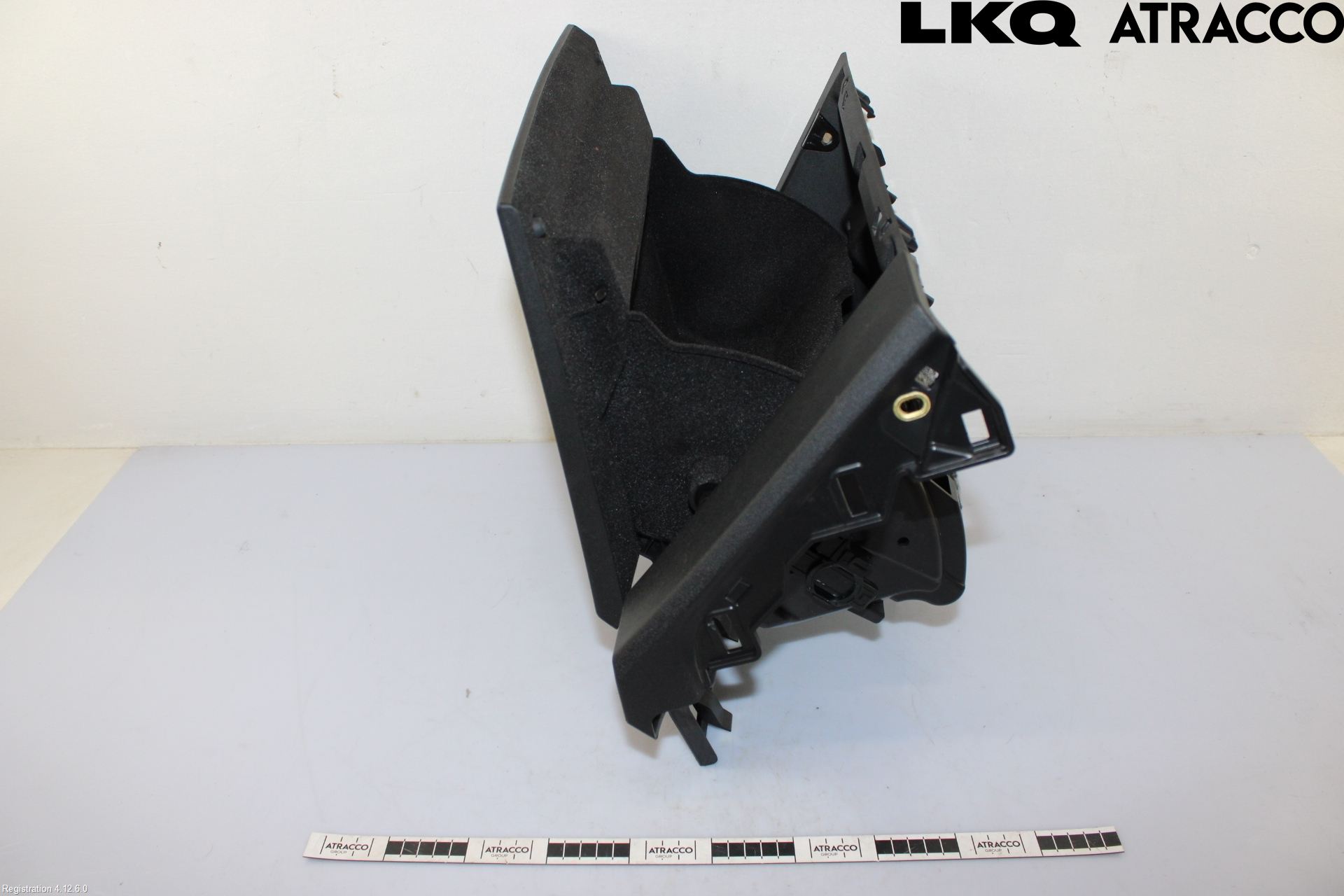 Audi Q6 E-TRON CN 24- Handskfack