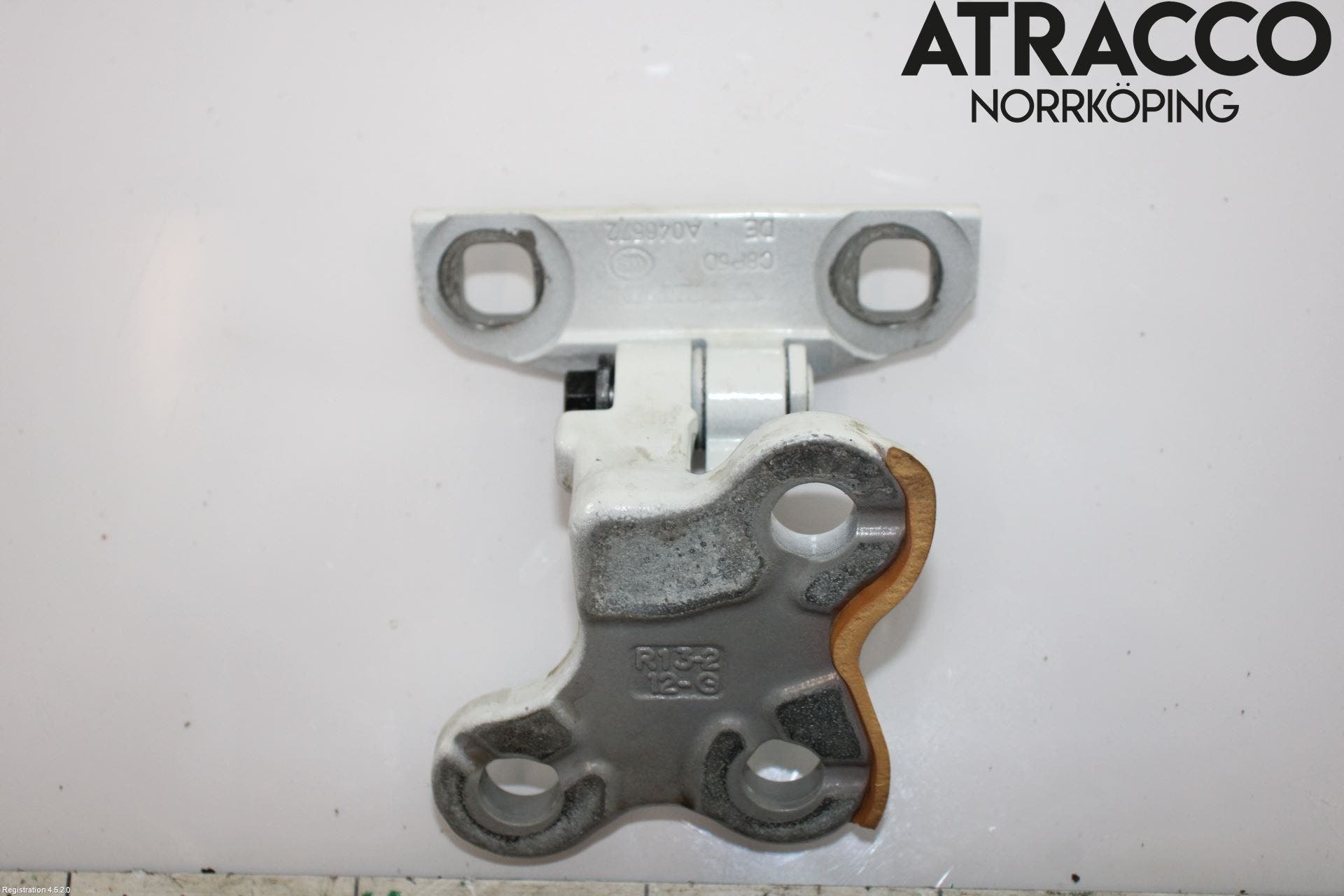 Volvo V60 CROSS COUNTRY 16-18 Dörrgångjärn