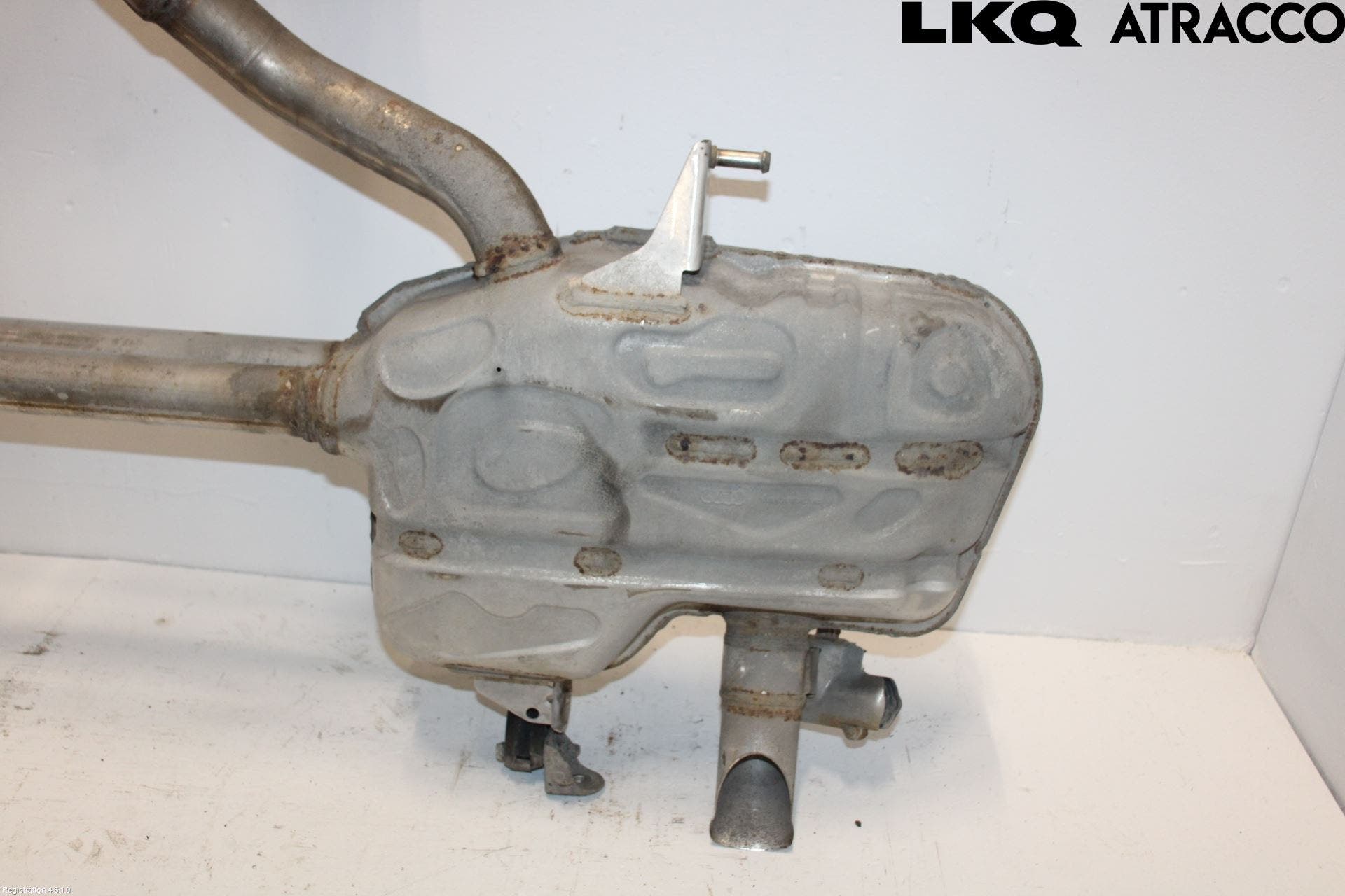 Audi A6 F2/C8 19- Avgas Halvsats