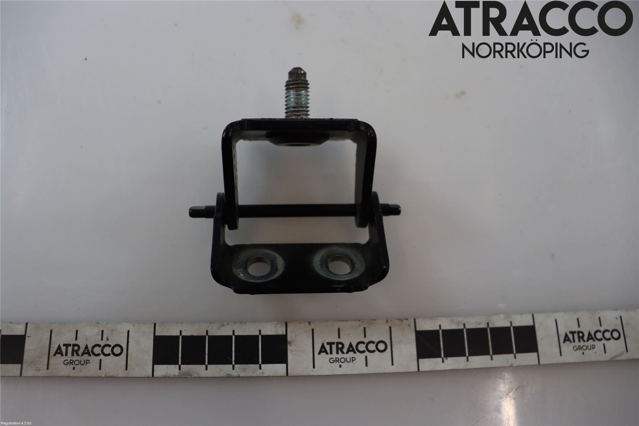 Ford FIESTA 09-12 Bakluckegångjärn Vä