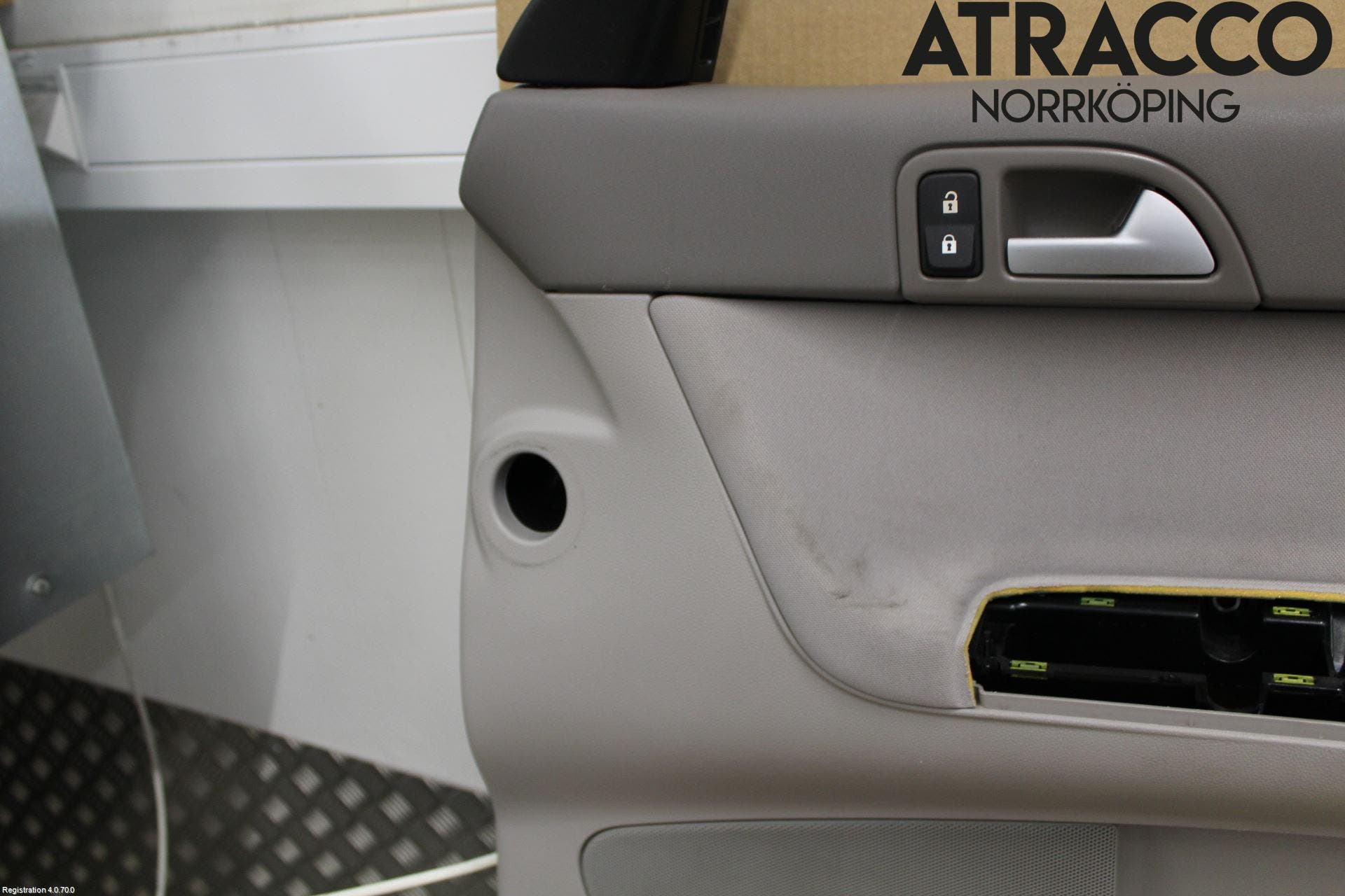 Volvo S40 04-07 Dörrklädsel Hö