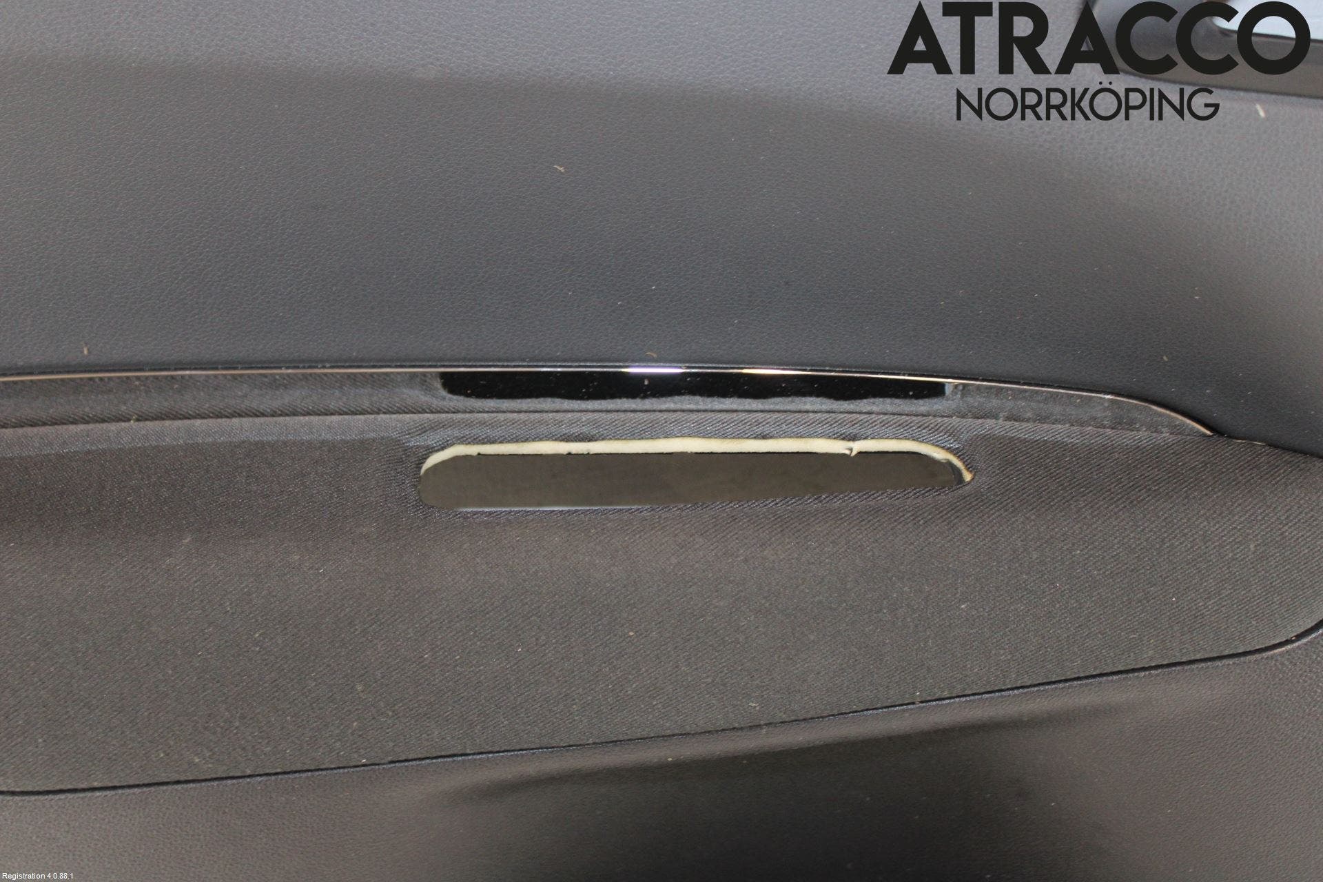 Peugeot 5008 10-16 Dörrklädsel Vä