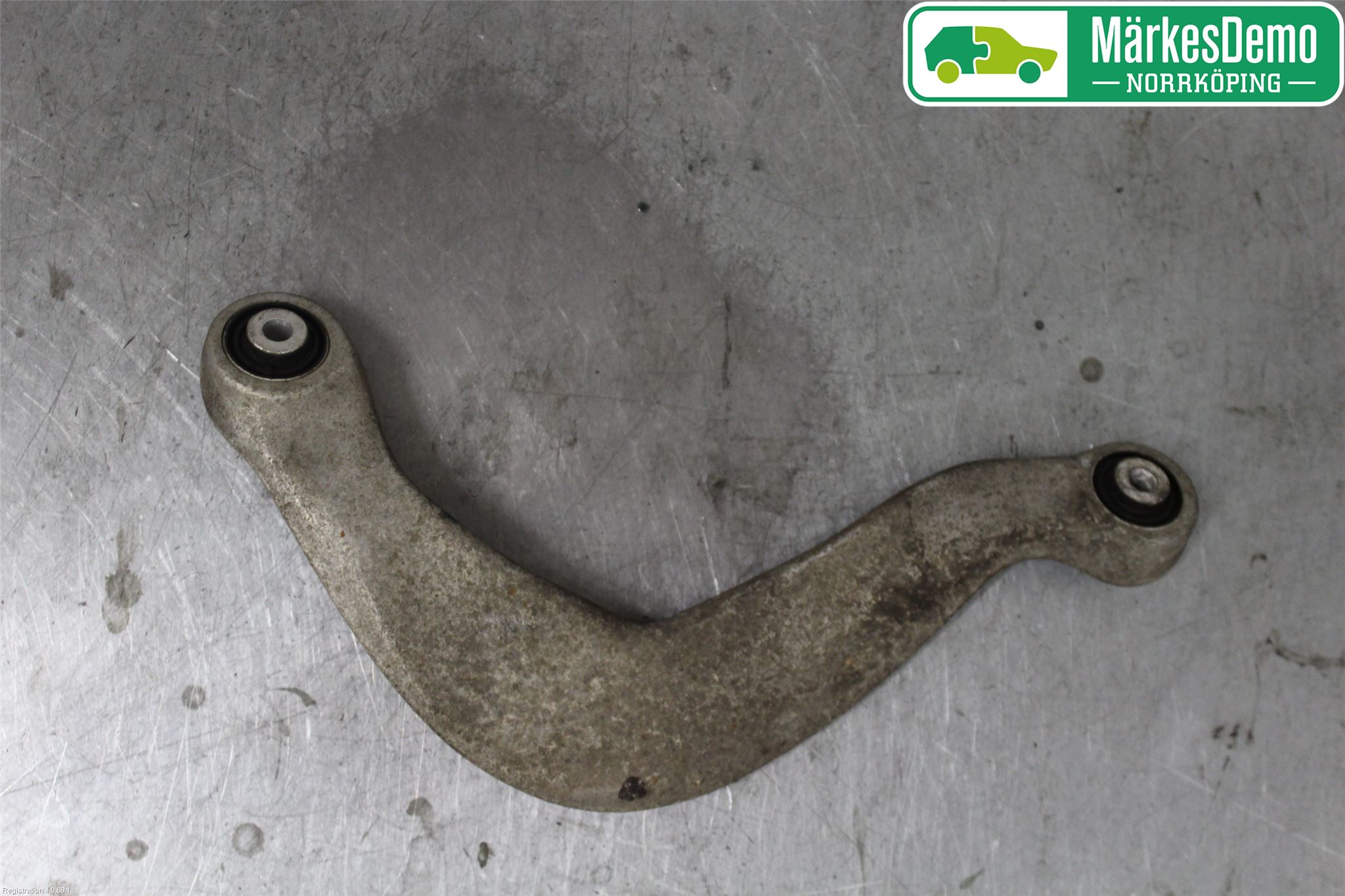 Audi A4/S4 08-11 Bärarm Bak Övre Vänster