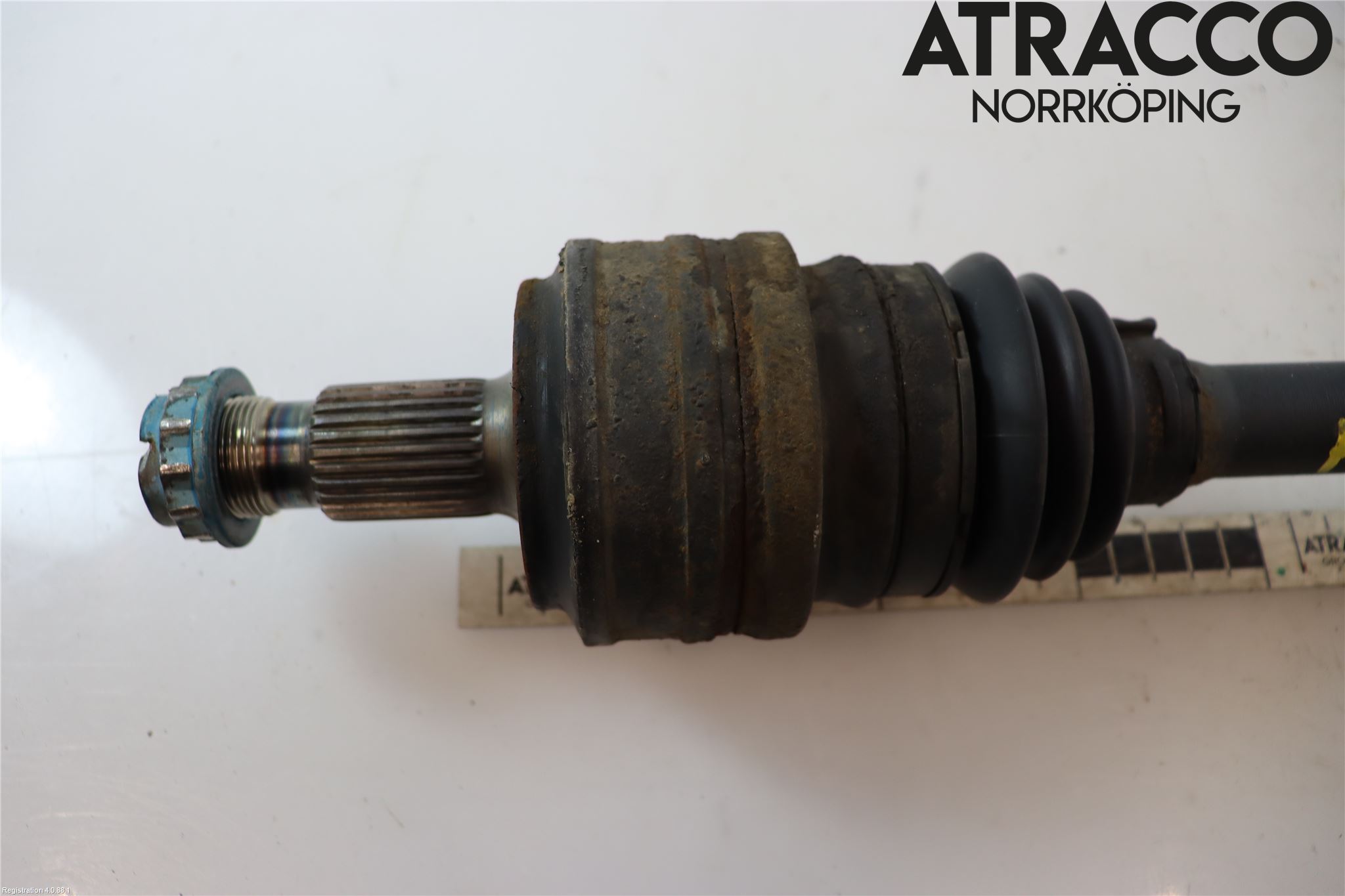 Mercedes-Benz MB C-KLASS (W205) 14-21 Drivaxel Bak Höger