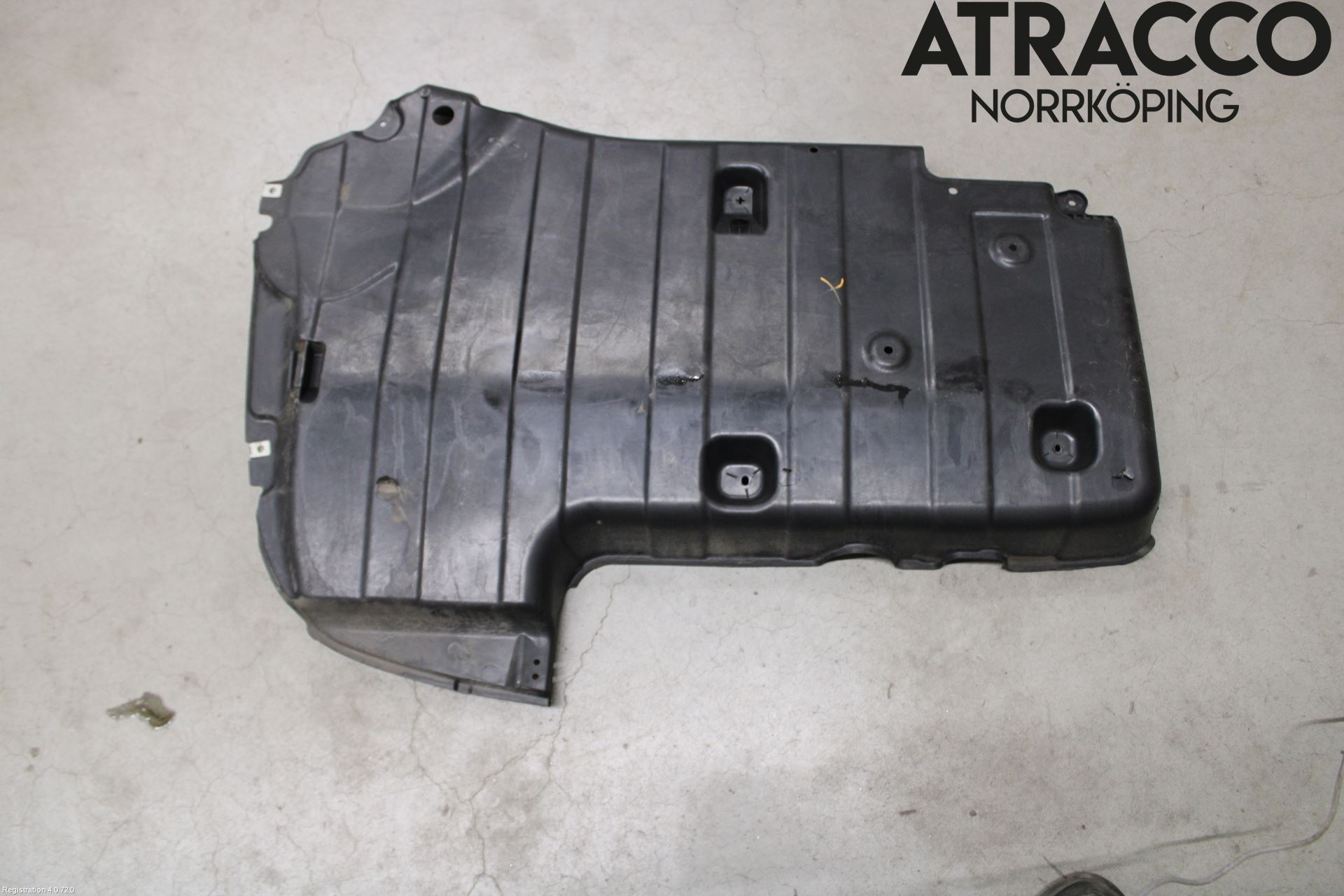 Mercedes-Benz MB C-KLASS (W205) 14-21 Hasplåt Plåt-Plast