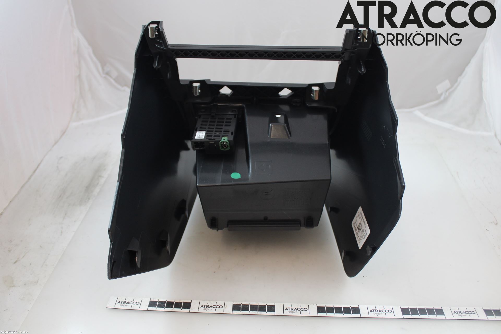 Volkswagen VW T-ROC 18- Instrumentkonsoll Mitt