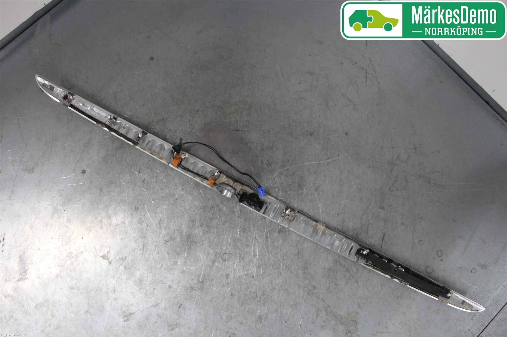 Jaguar XJ X350        03-09 Bakluckehandtag