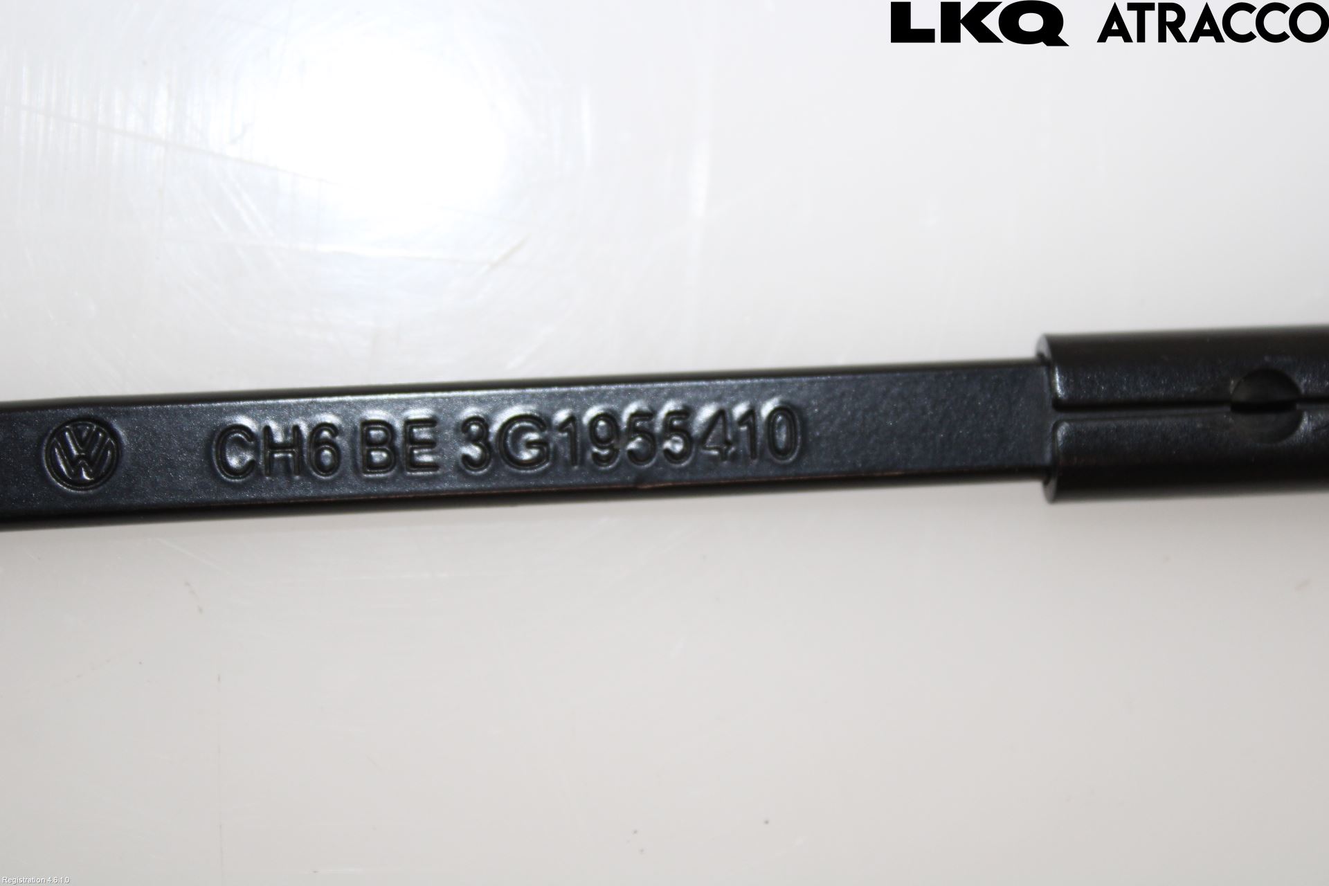 Volkswagen VW PASSAT 15-19 Torkararm Armar Vindruta