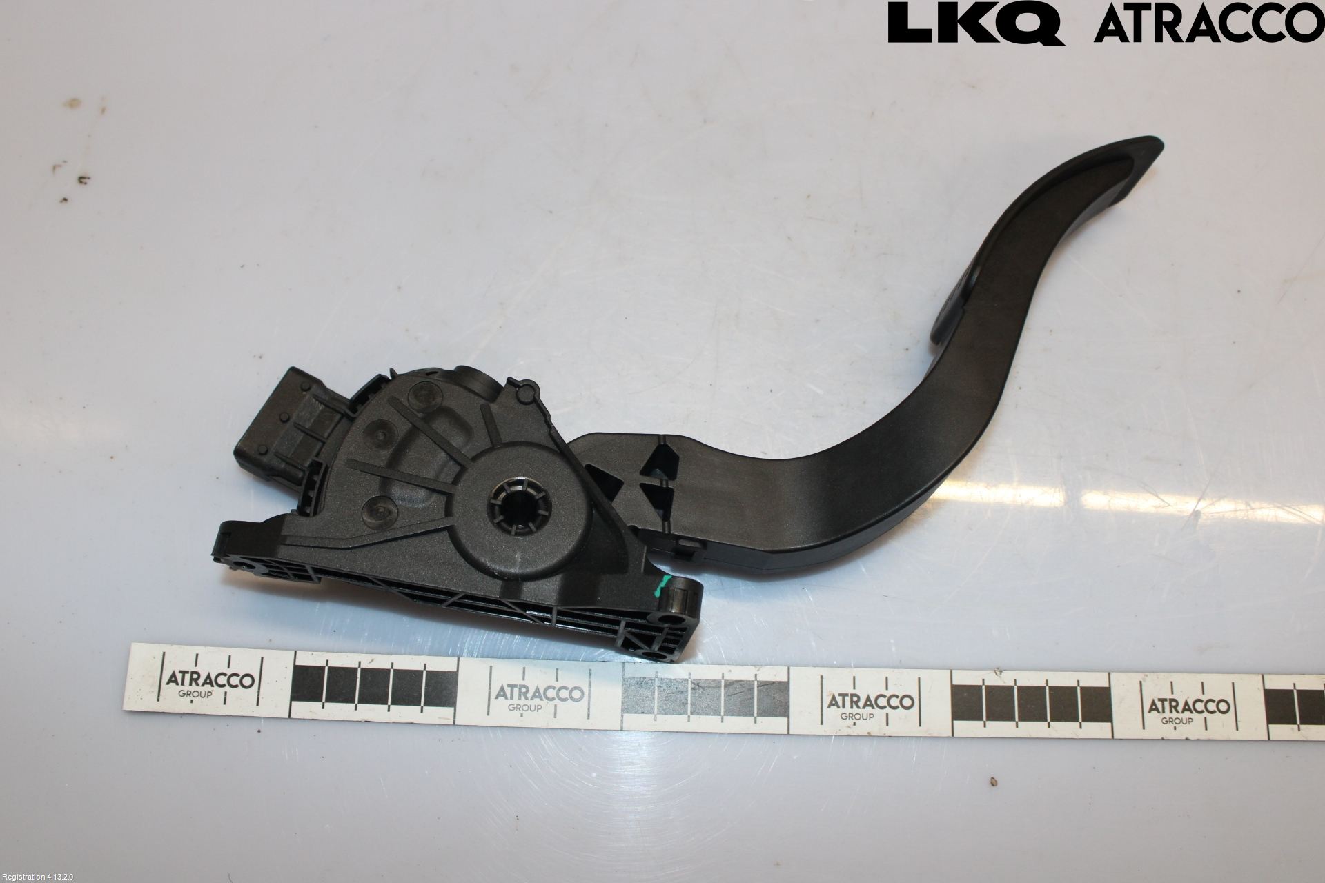 MG 3 HYBRID+ 25- Gaspedal