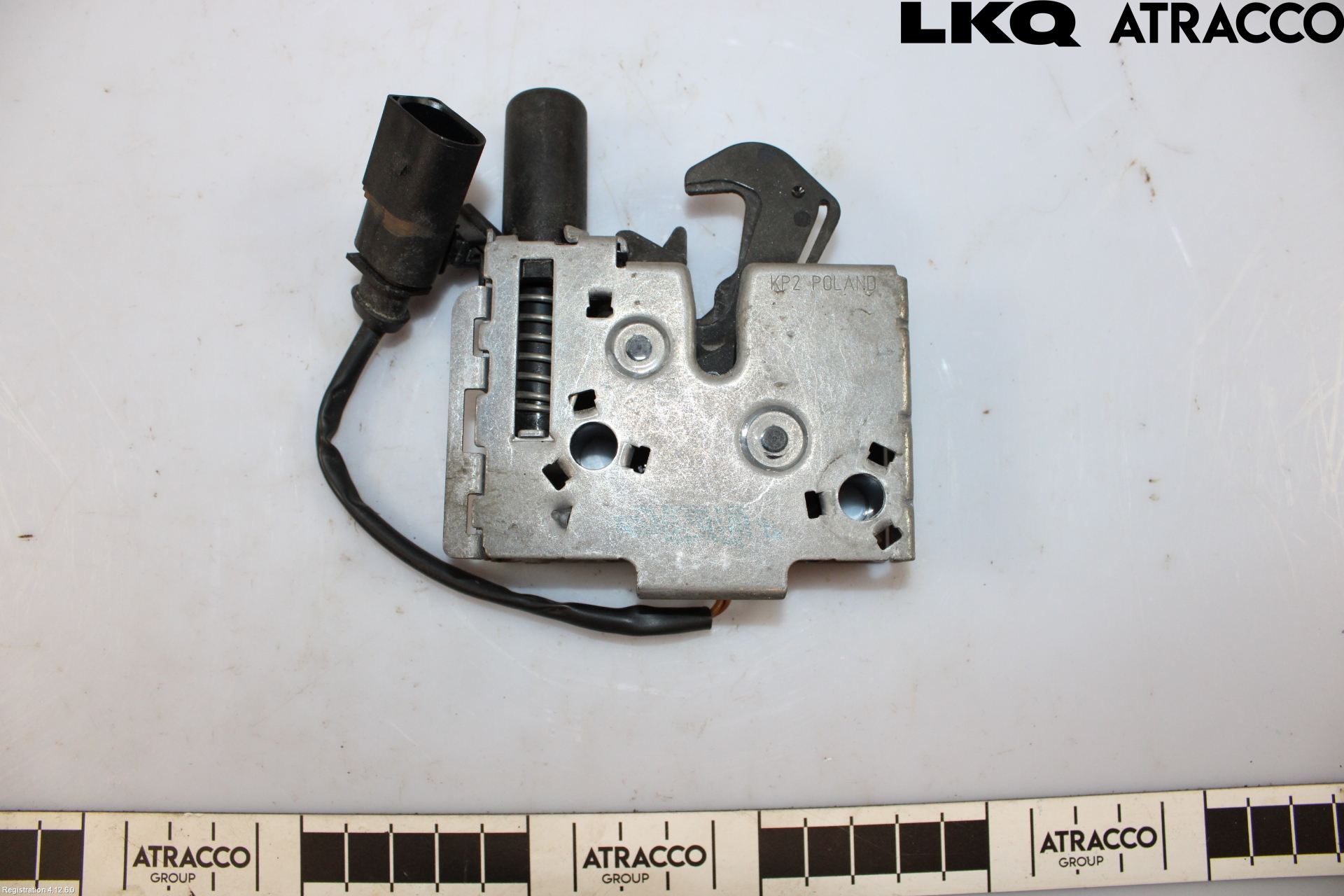 Volkswagen VW PASSAT 24- Huvlås