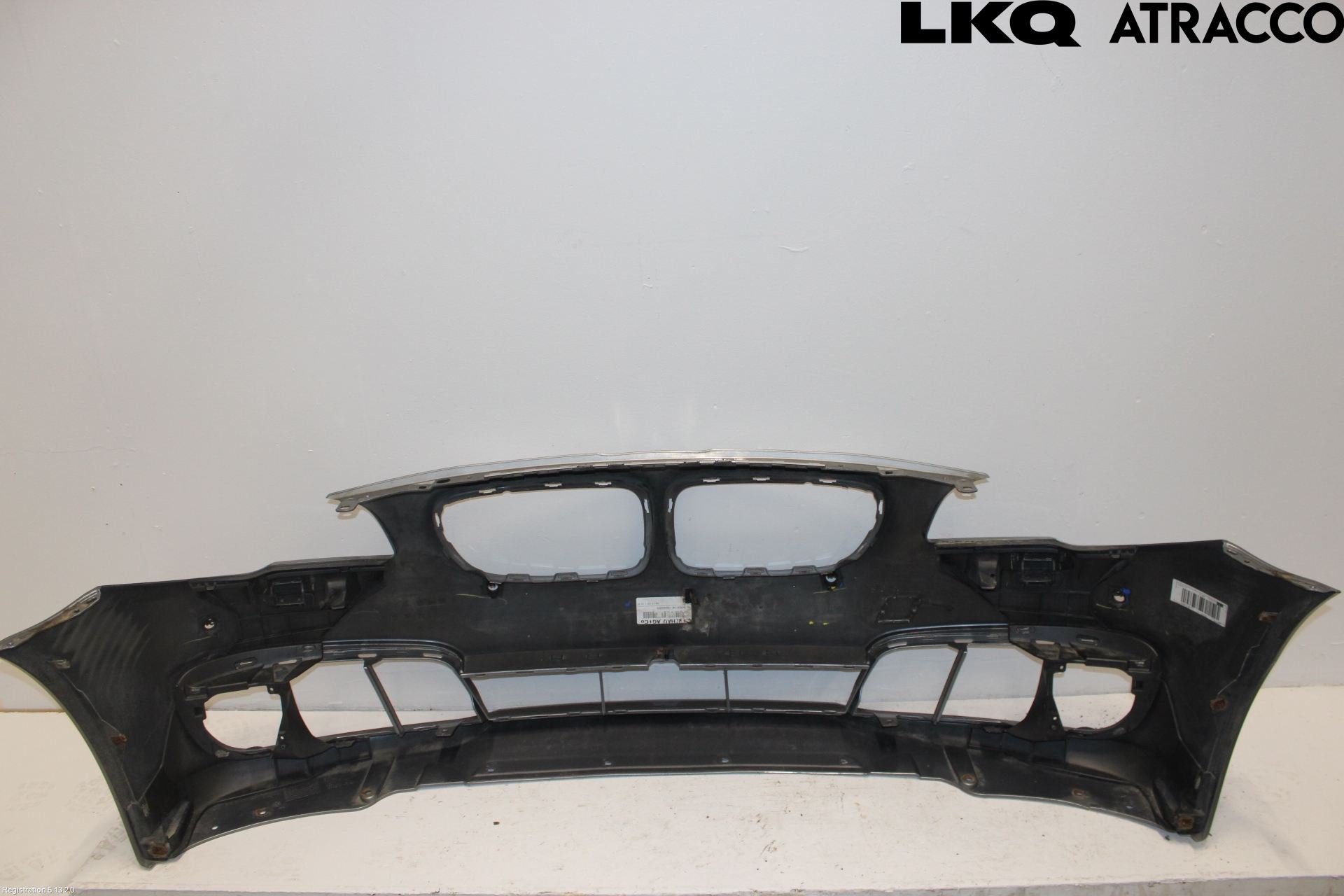 BMW 5 F10/F11/F18 09-17 Stötfångarbeklädnad Fram