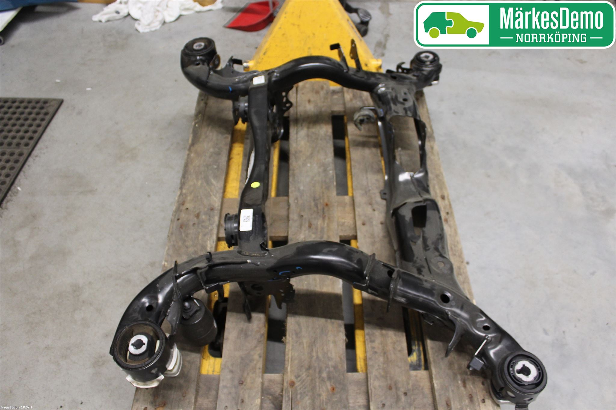 Audi Q5/SQ5 17- Bakaxelbalk