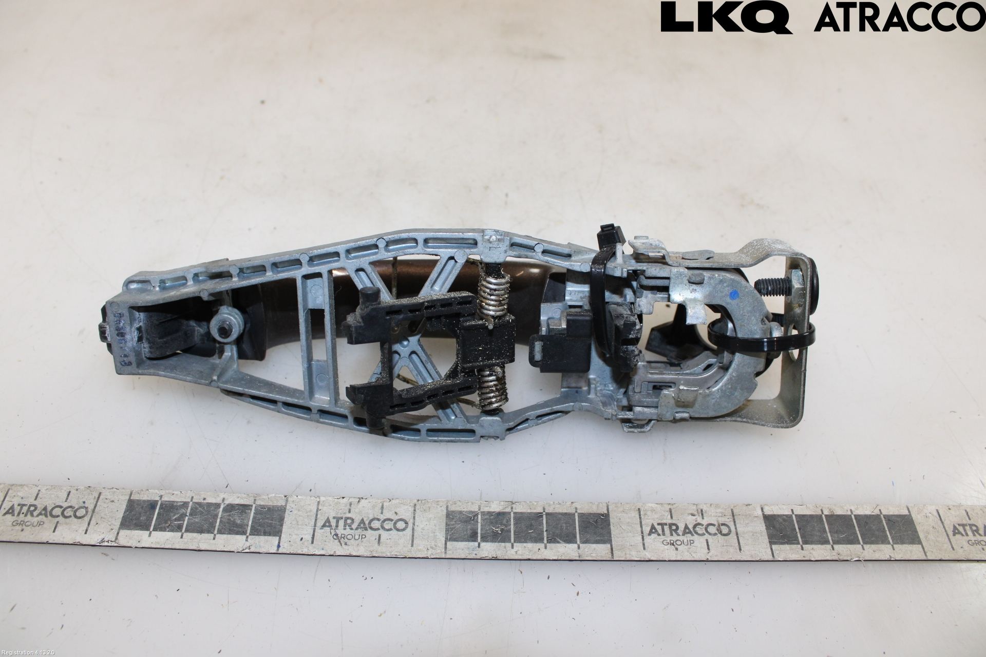 Volkswagen VW TOURAN 10-15 Dörrhandtag Yttre Vä