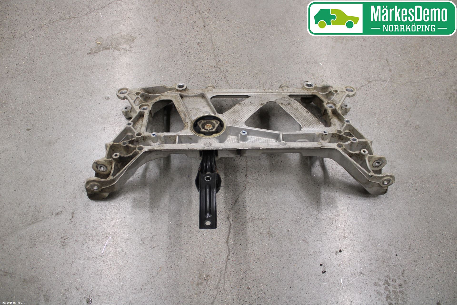 Audi A3/S3 8V 13-20 Framvagnsbalk