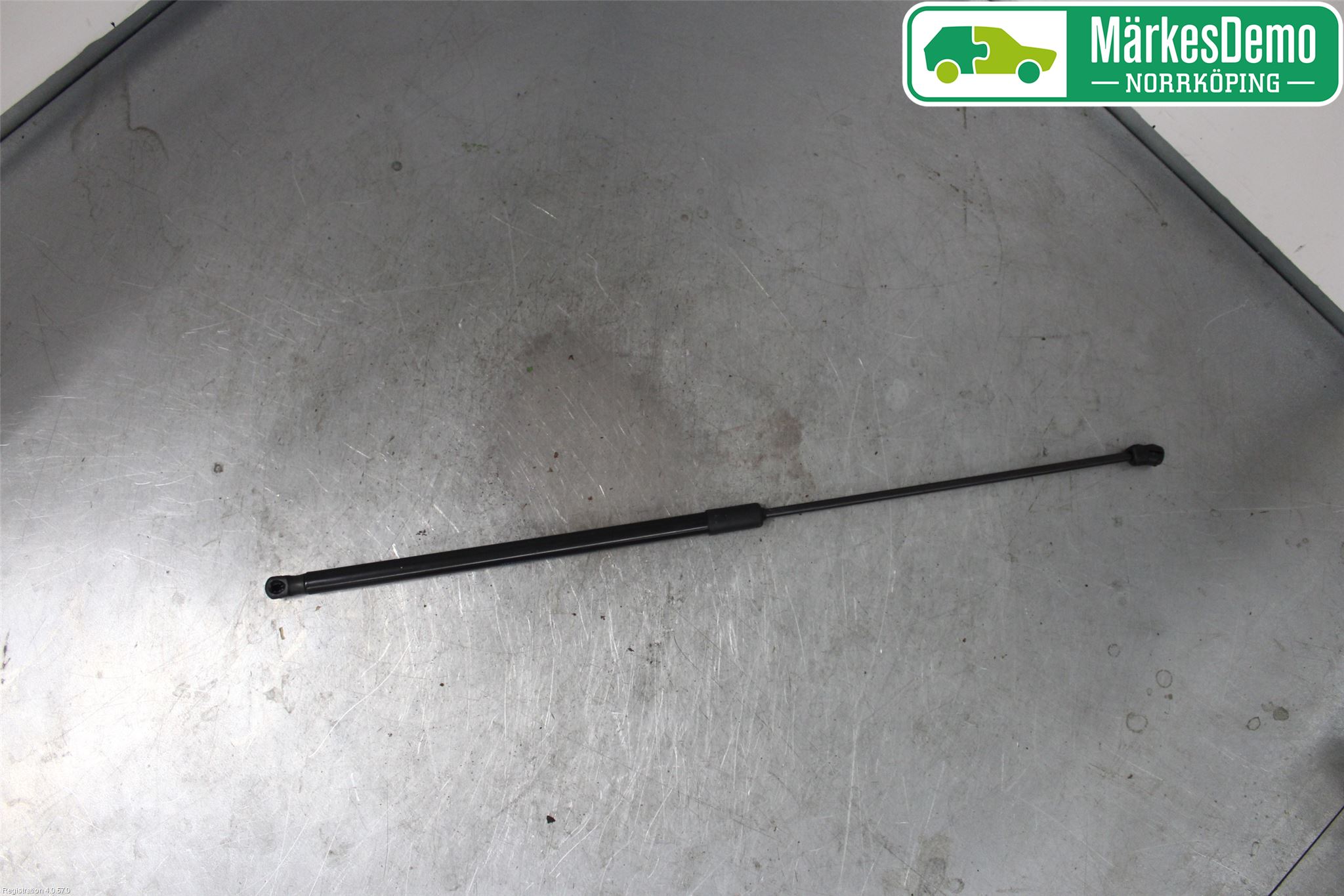 Audi A6 F2/C8 19- Gasfjäder Motorhuv