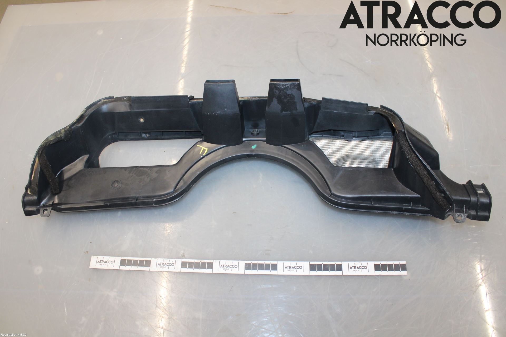 Mercedes-Benz MB 200-500  (W124) 86-96 Torpedplåt-Torpedplast