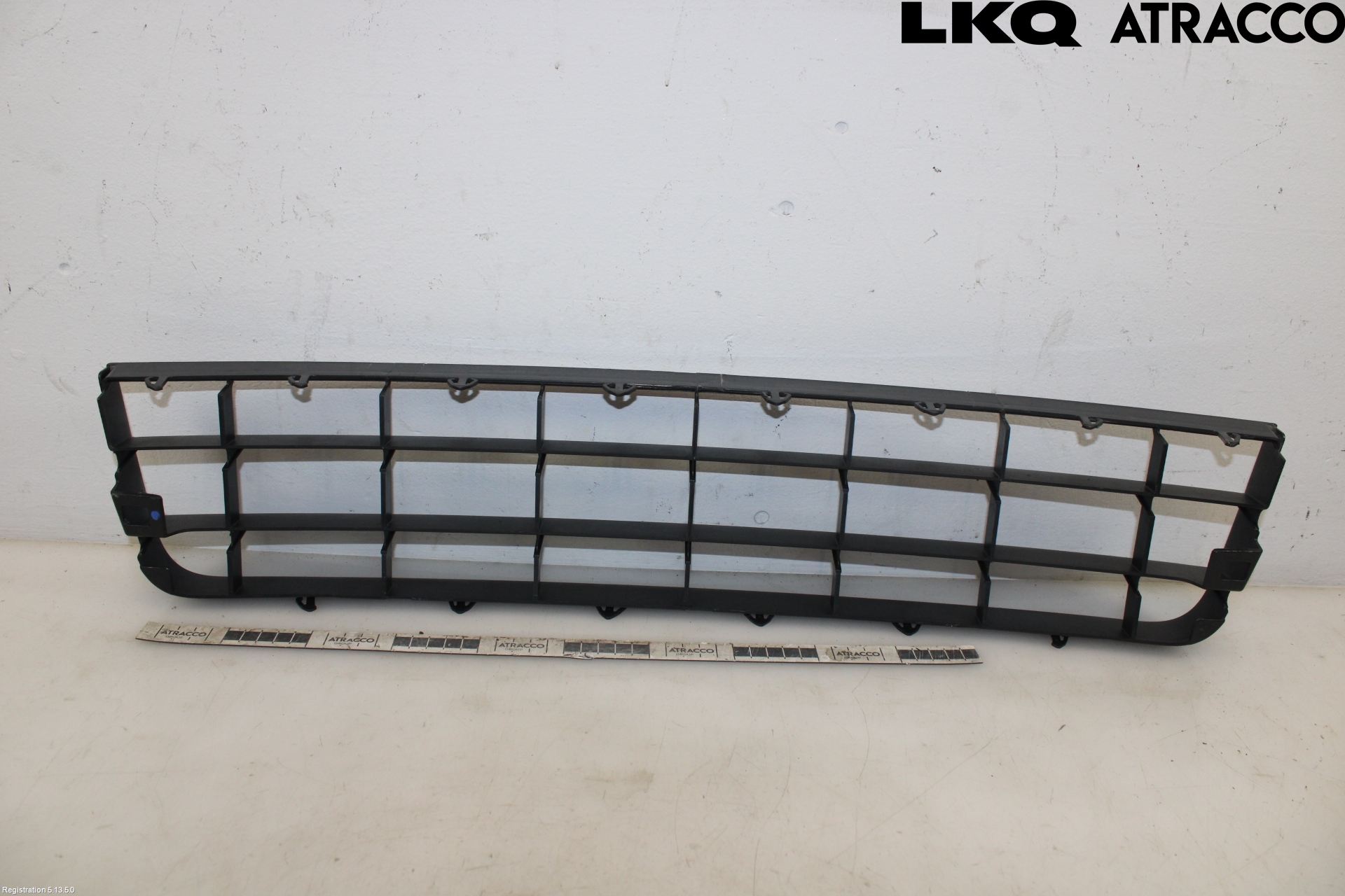 Volkswagen VW GOLF V 04-09 Grilldel Mitt