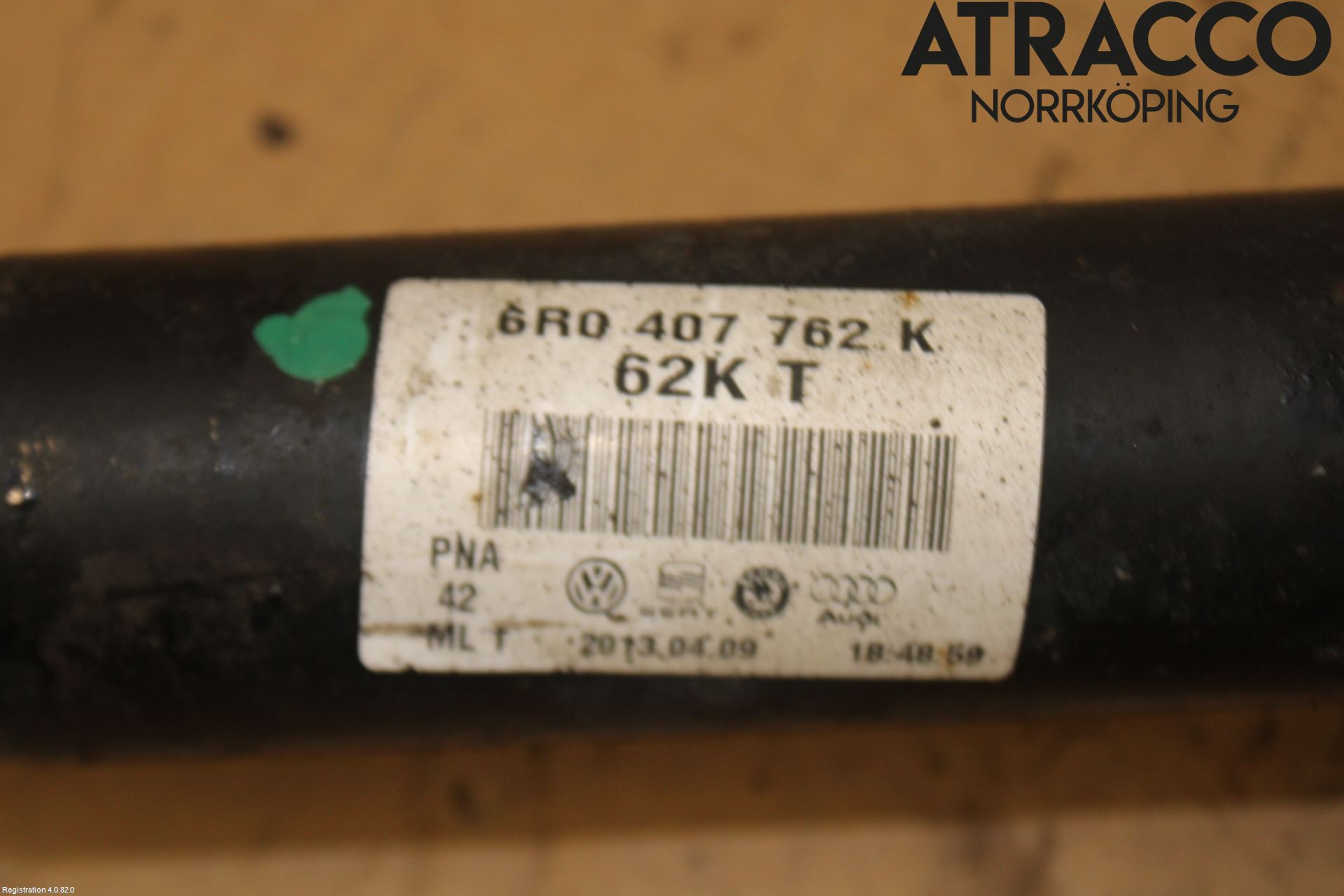 Volkswagen VW POLO 10-17 Drivaxel Fram Höger