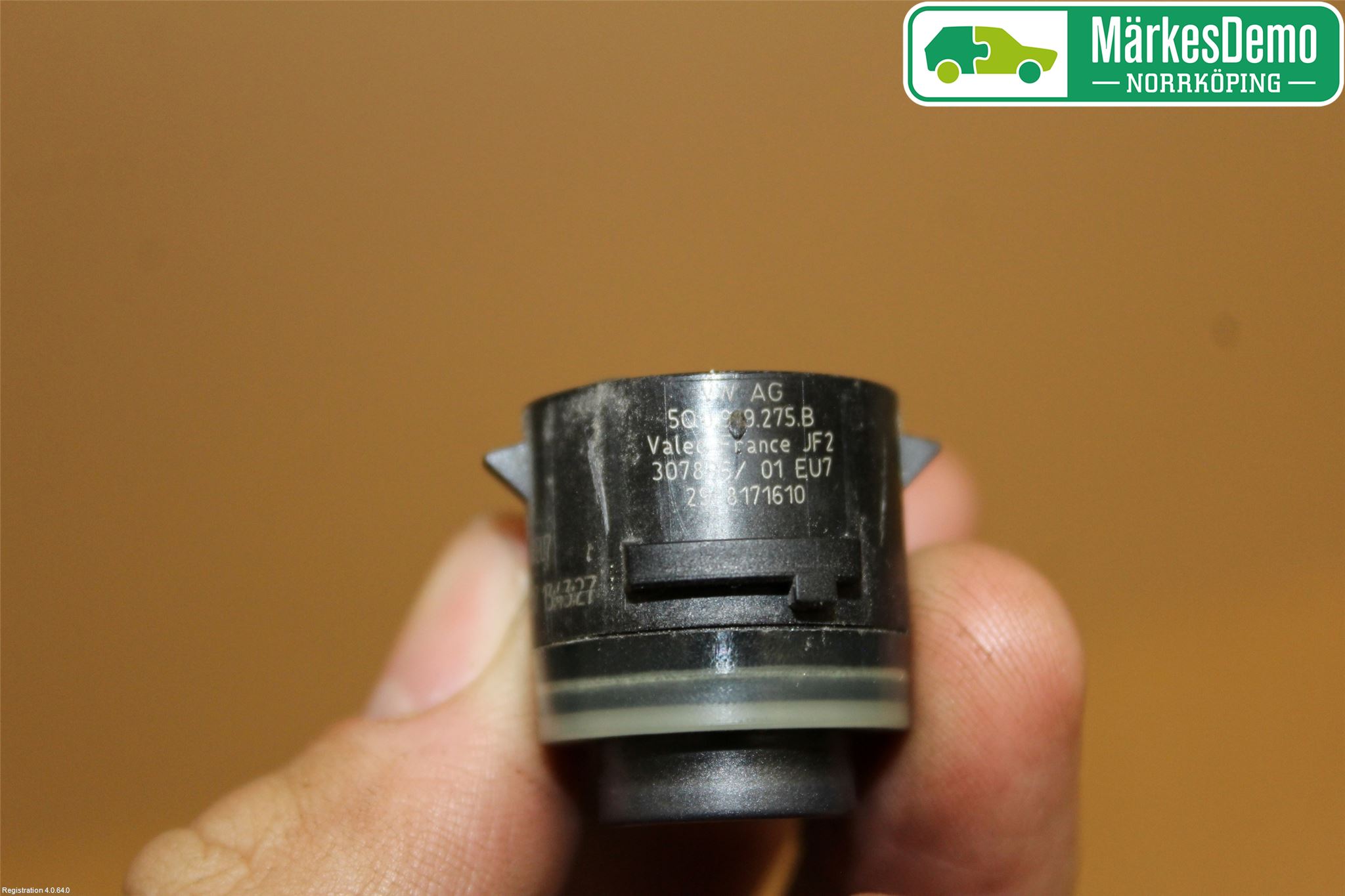 Audi A4/S4 B9 16-19 Parkeringshjälp Frontsensor