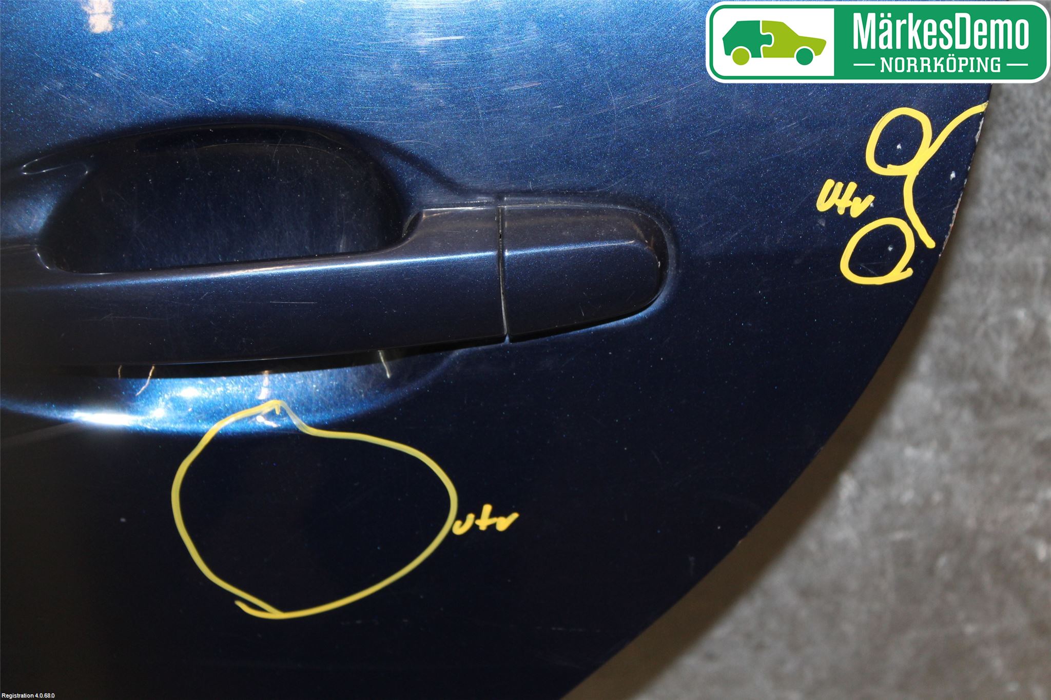 Toyota AVENSIS 03-06 Dörr Bak Vänster