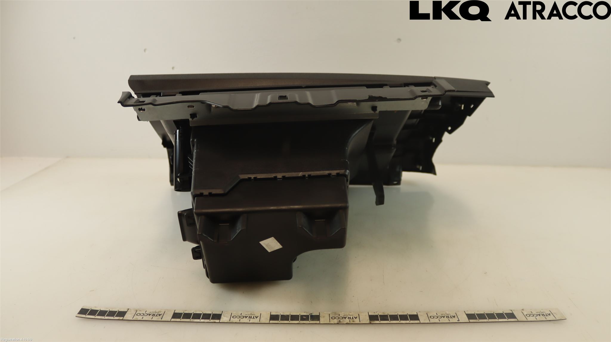 Nissan LEAF 18- Handskfack