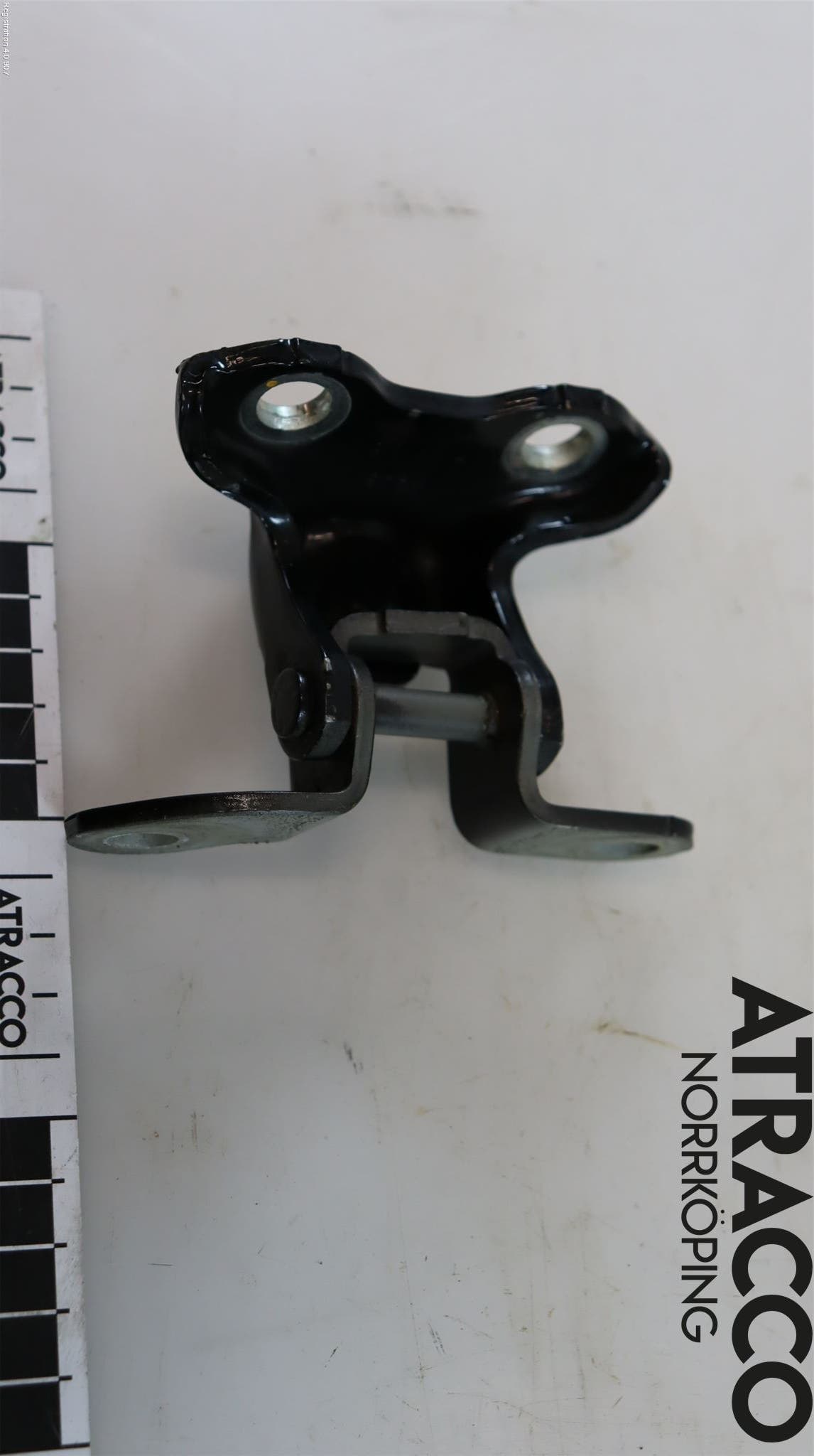 Toyota AVENSIS 16-18 Dörrgångjärn