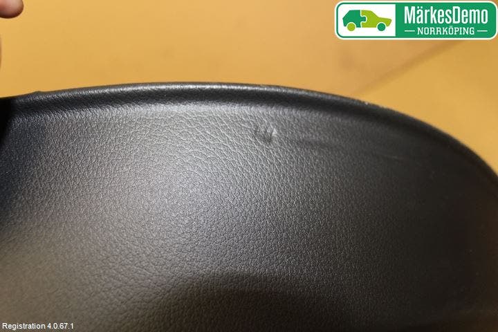 Audi Q5/SQ5 17- Dörrklädsel Hö