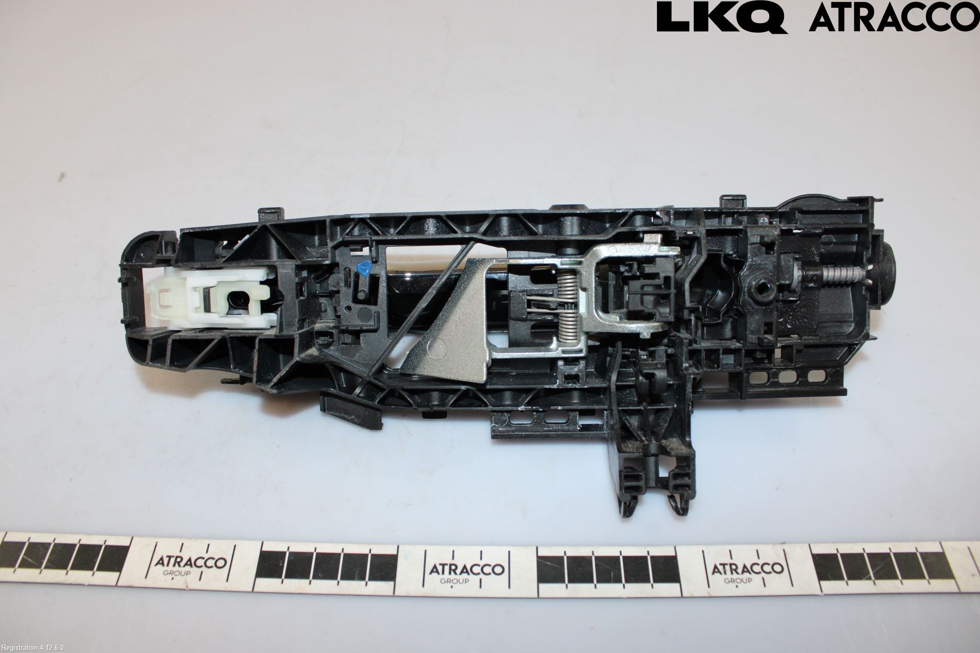 Mercedes-Benz MB E-KLASS (W213) 16-23 Dörrhandtag Yttre Hö