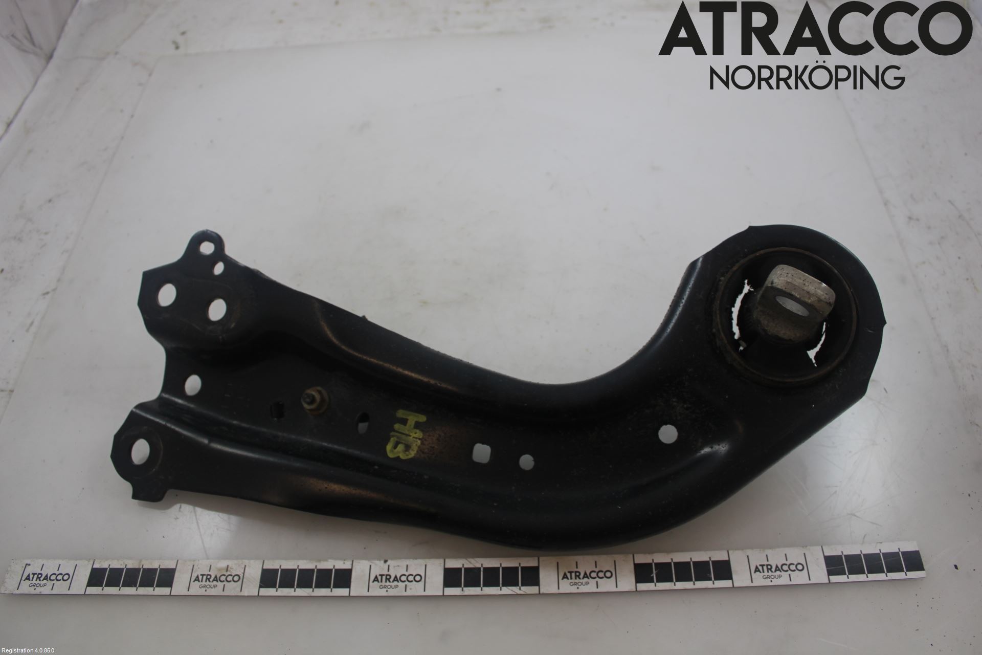 Toyota RAV4 19- Bärarm Bak Höger