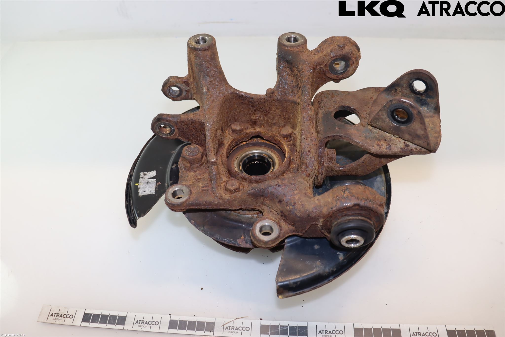 Toyota RAV4 13-18 Hjullagerhus-Spindel Vä B
