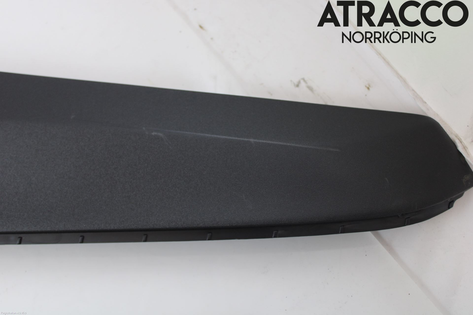 Volkswagen VW ID.4 21- Instrumentkonsoll Mitt