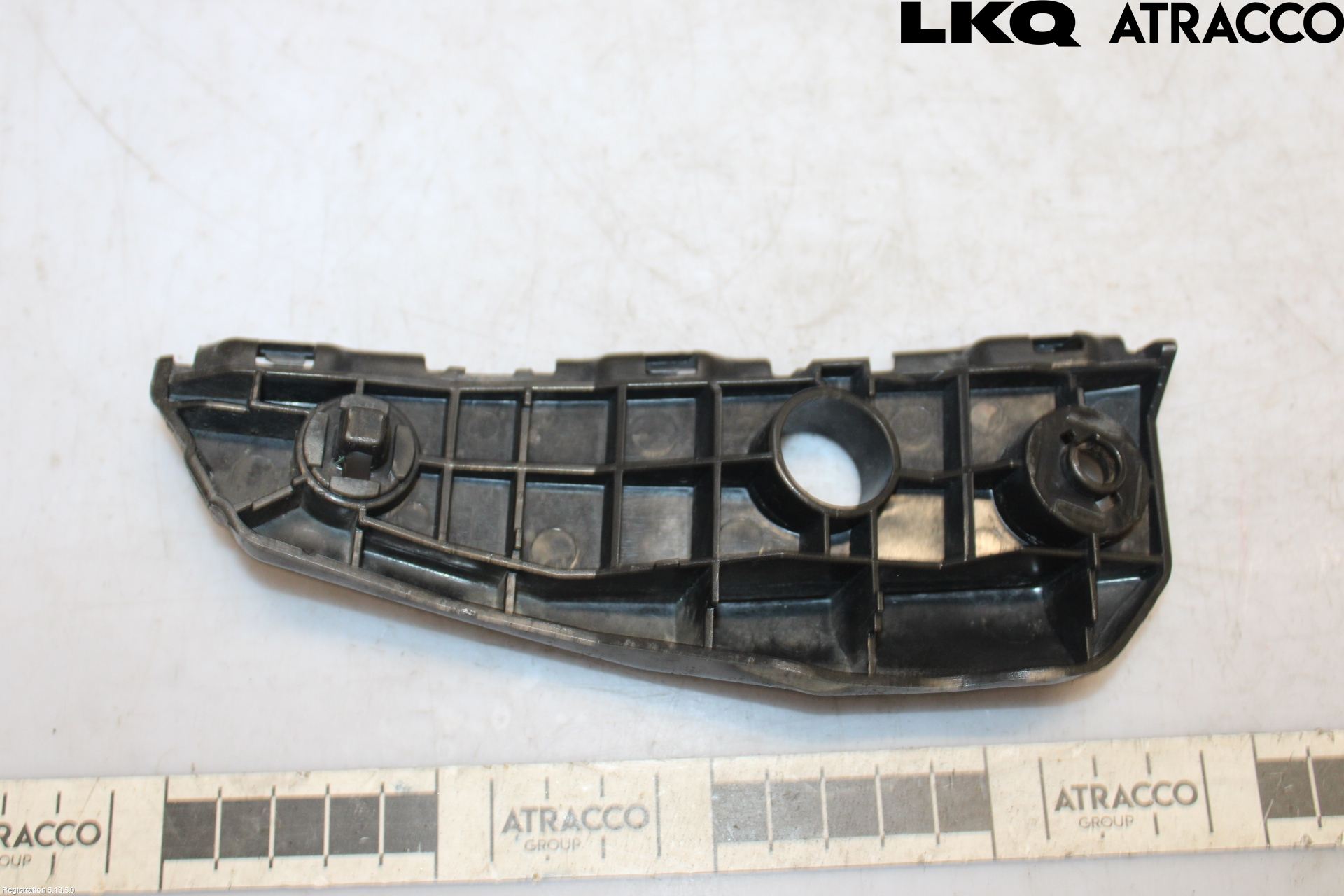 Toyota AURIS 07-09 Stötfångarfäste Fram Vä