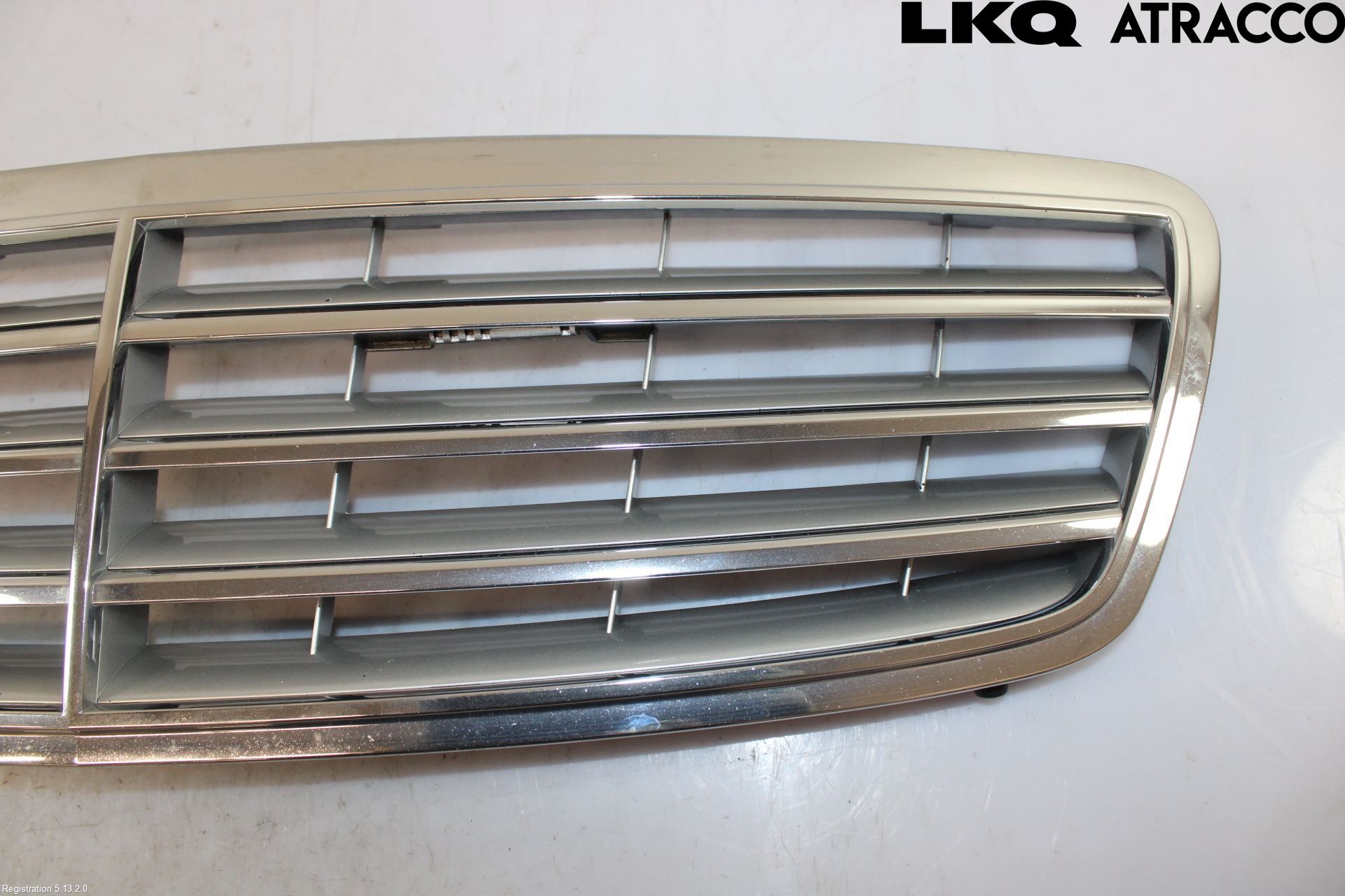 Mercedes-Benz MB C (203) 00-07 Grill Komp