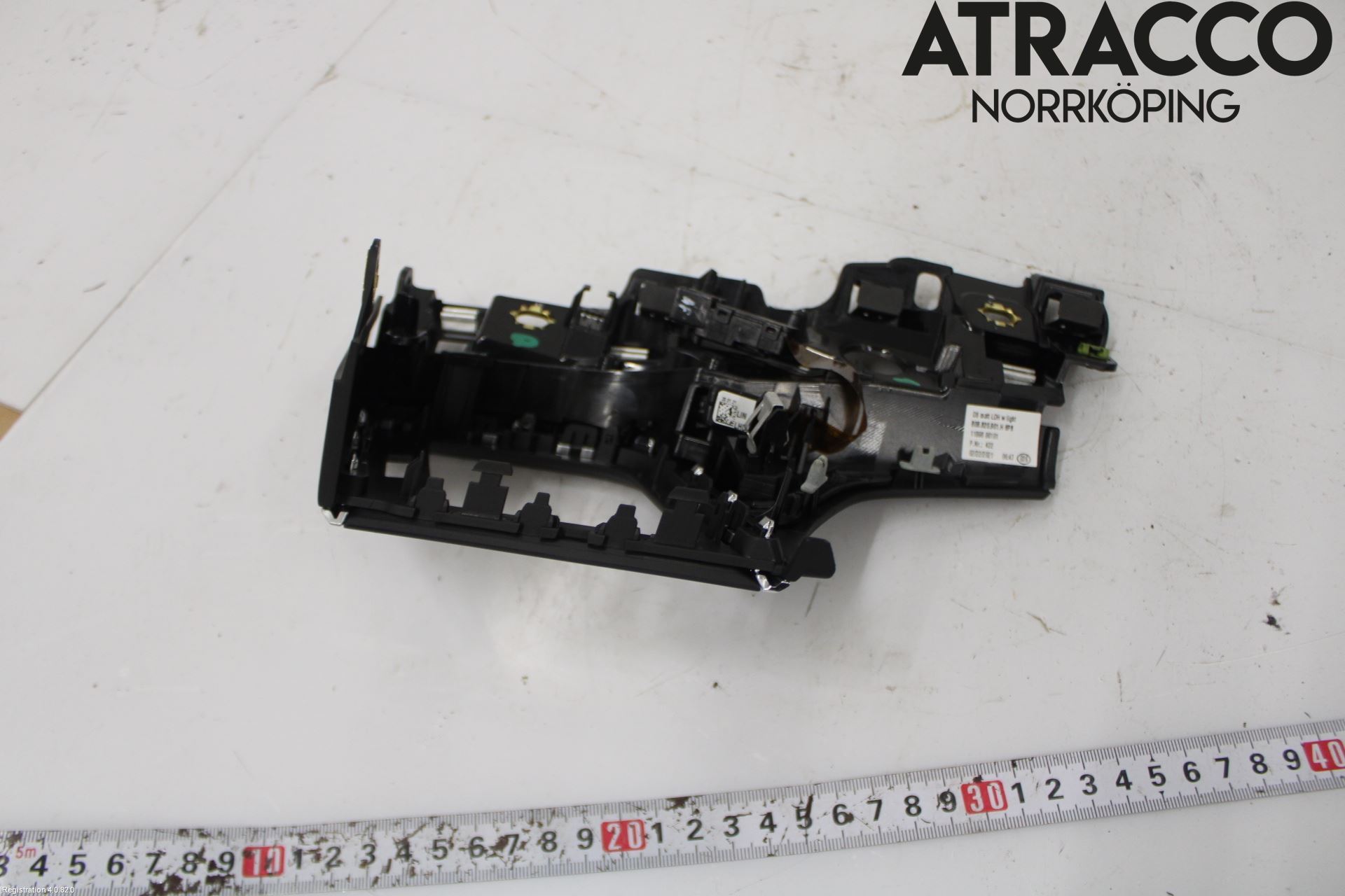 Audi Q5/SQ5 17- Defrosterkanal-Munstycke