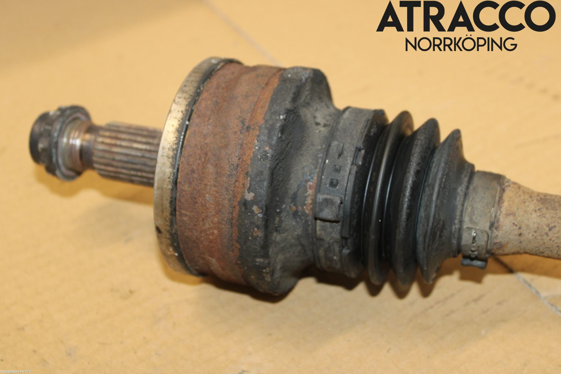 Mercedes-Benz MB CLK (C209) 02-09 Drivaxel Bak Höger