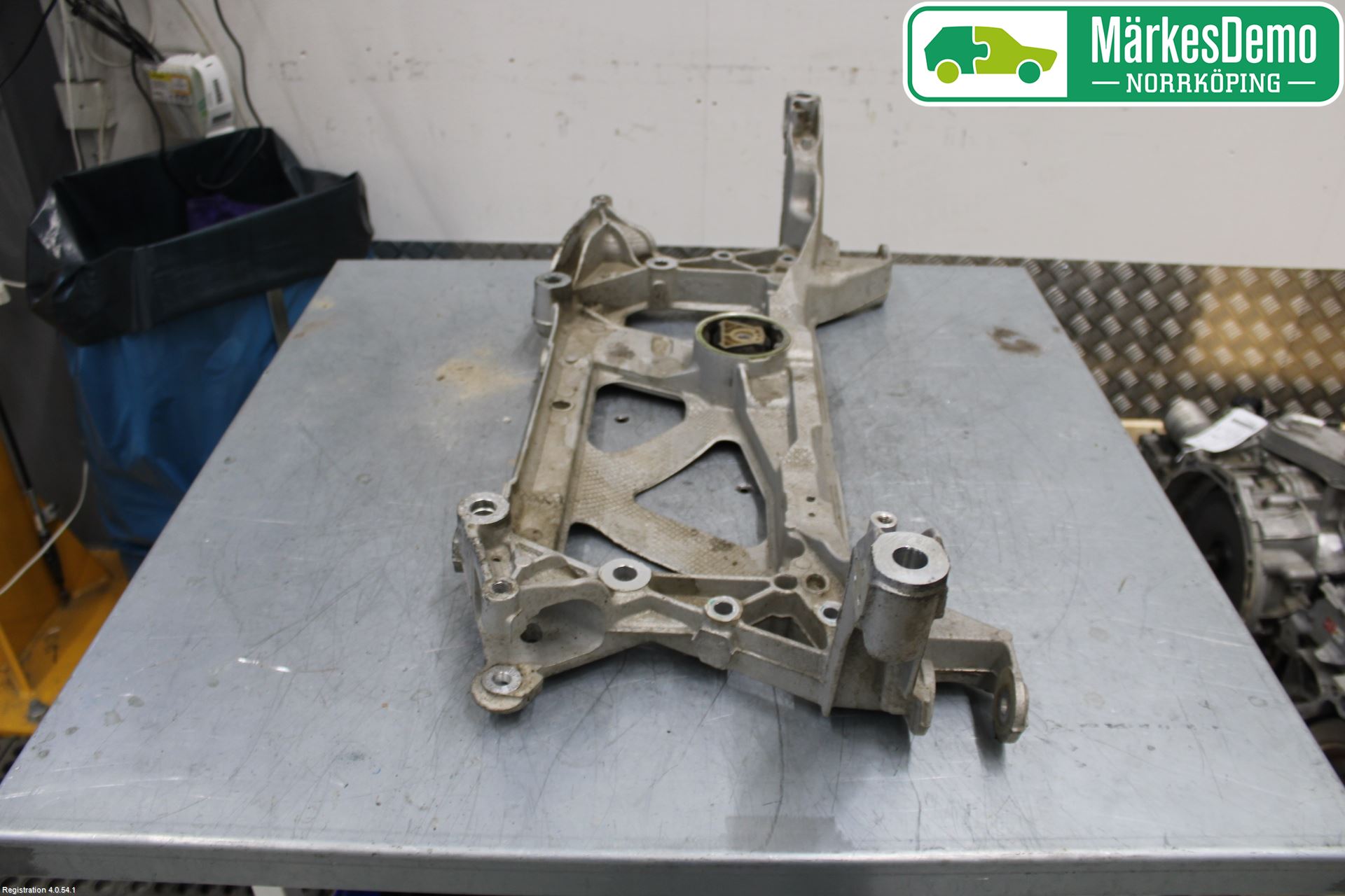 Audi A3/S3 8V 13-20 Framvagnsbalk