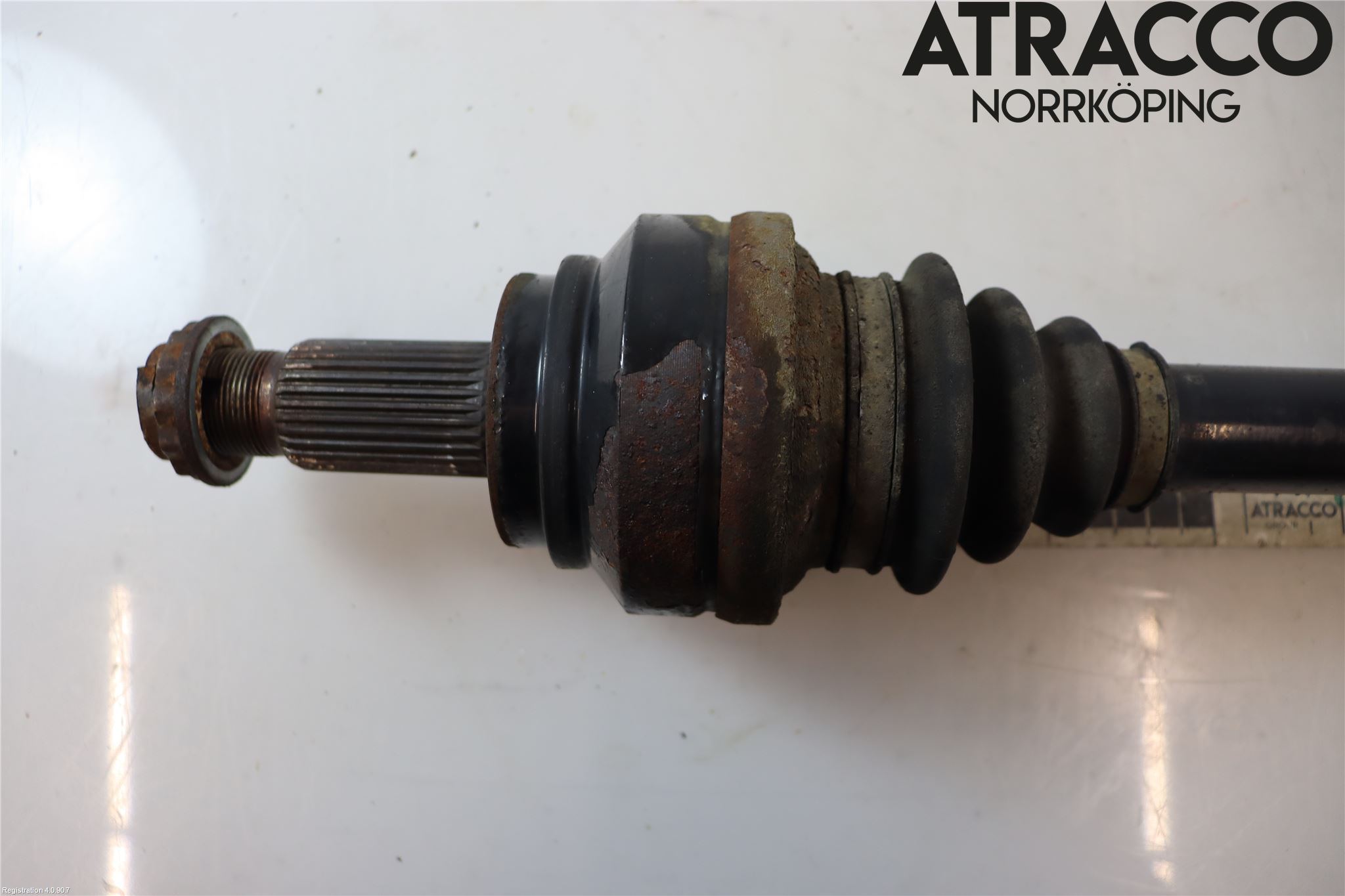 BMW 5 F10/F11/F18 09-17 Drivaxel Bak Vänster