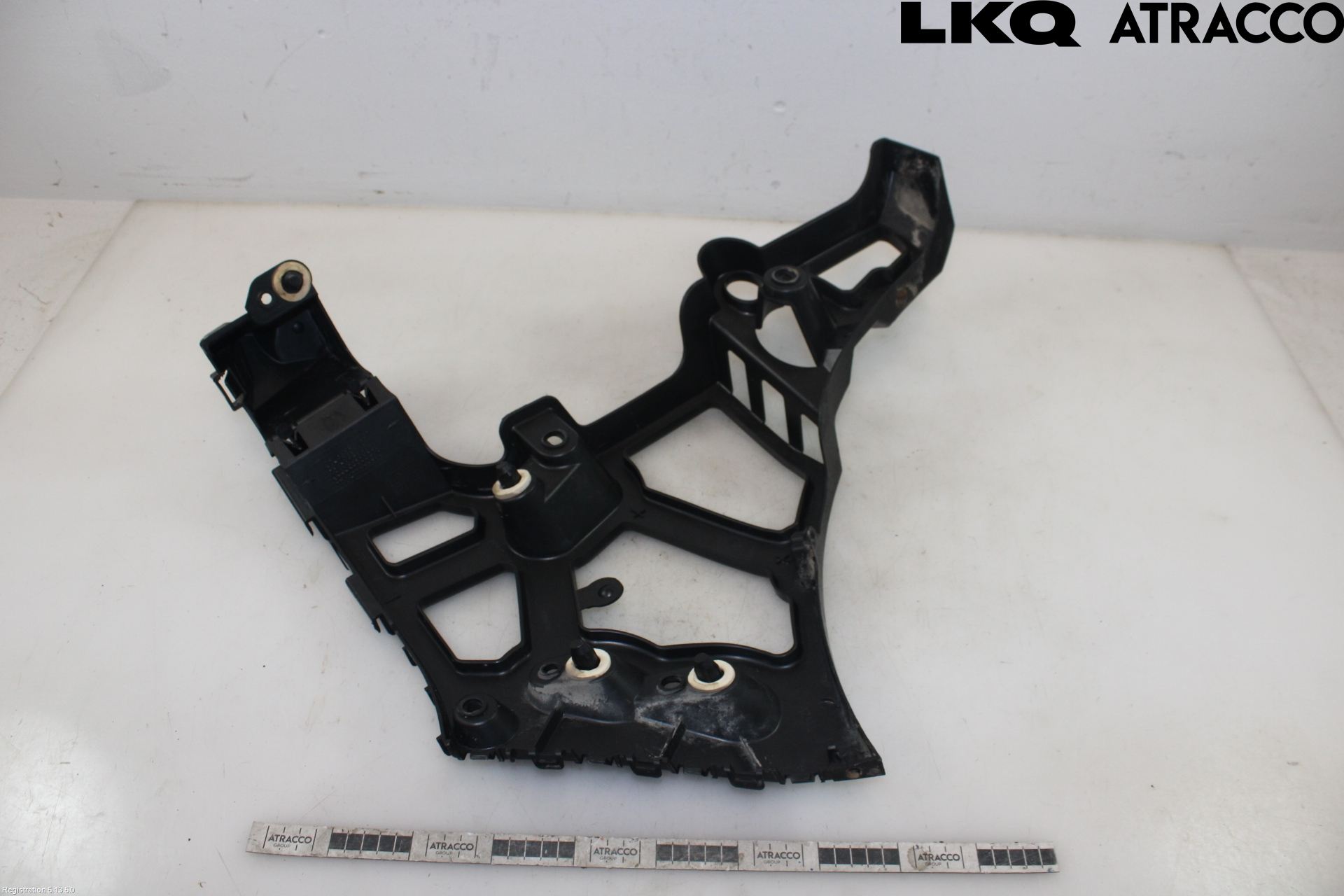 Renault MEGANE III 09-15 Stötfångarfäste Bak Hö