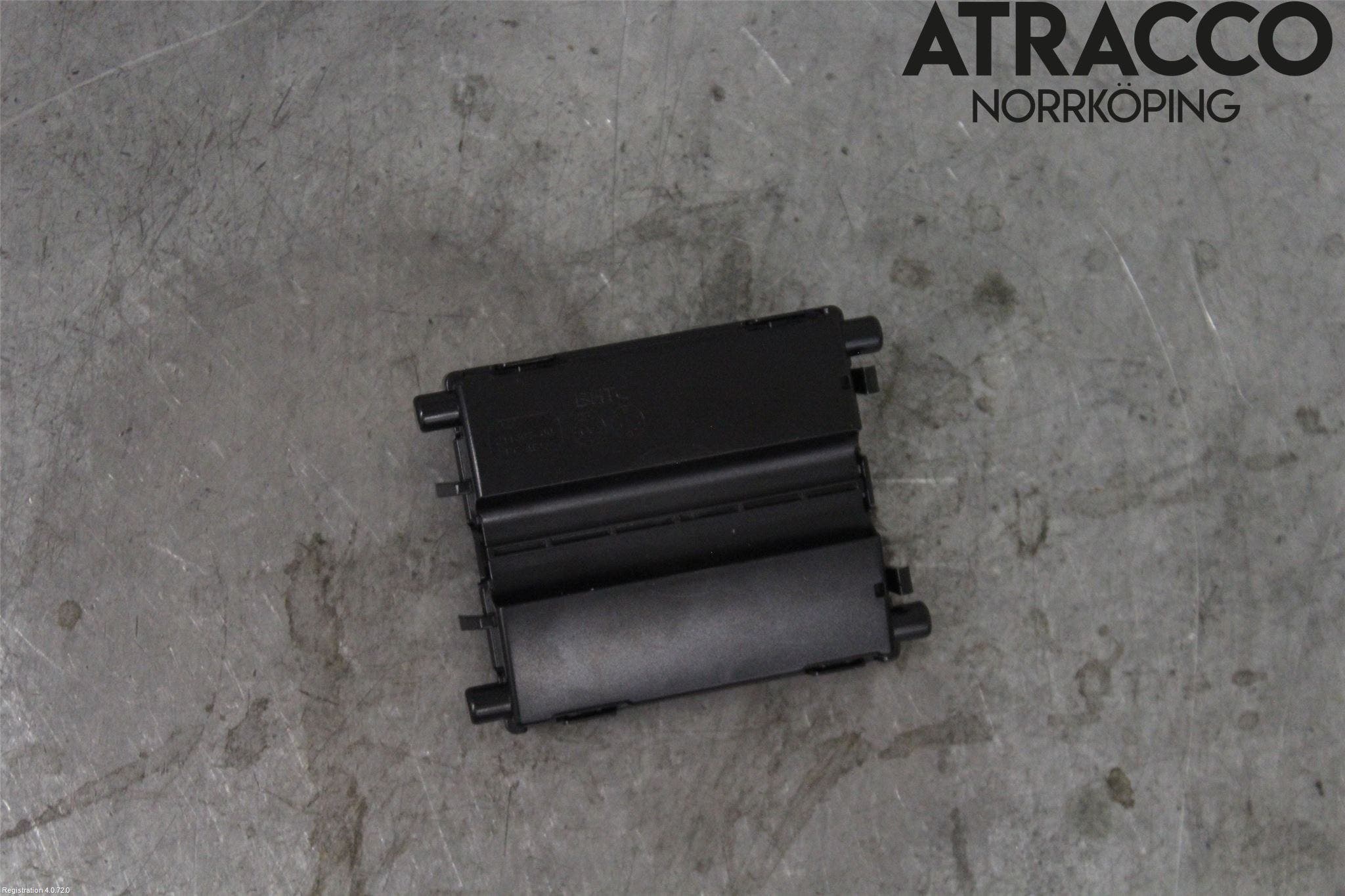 Mercedes-Benz MB C-KLASS (W205) 14-21 Ac Styrenhet Ac Manöveren