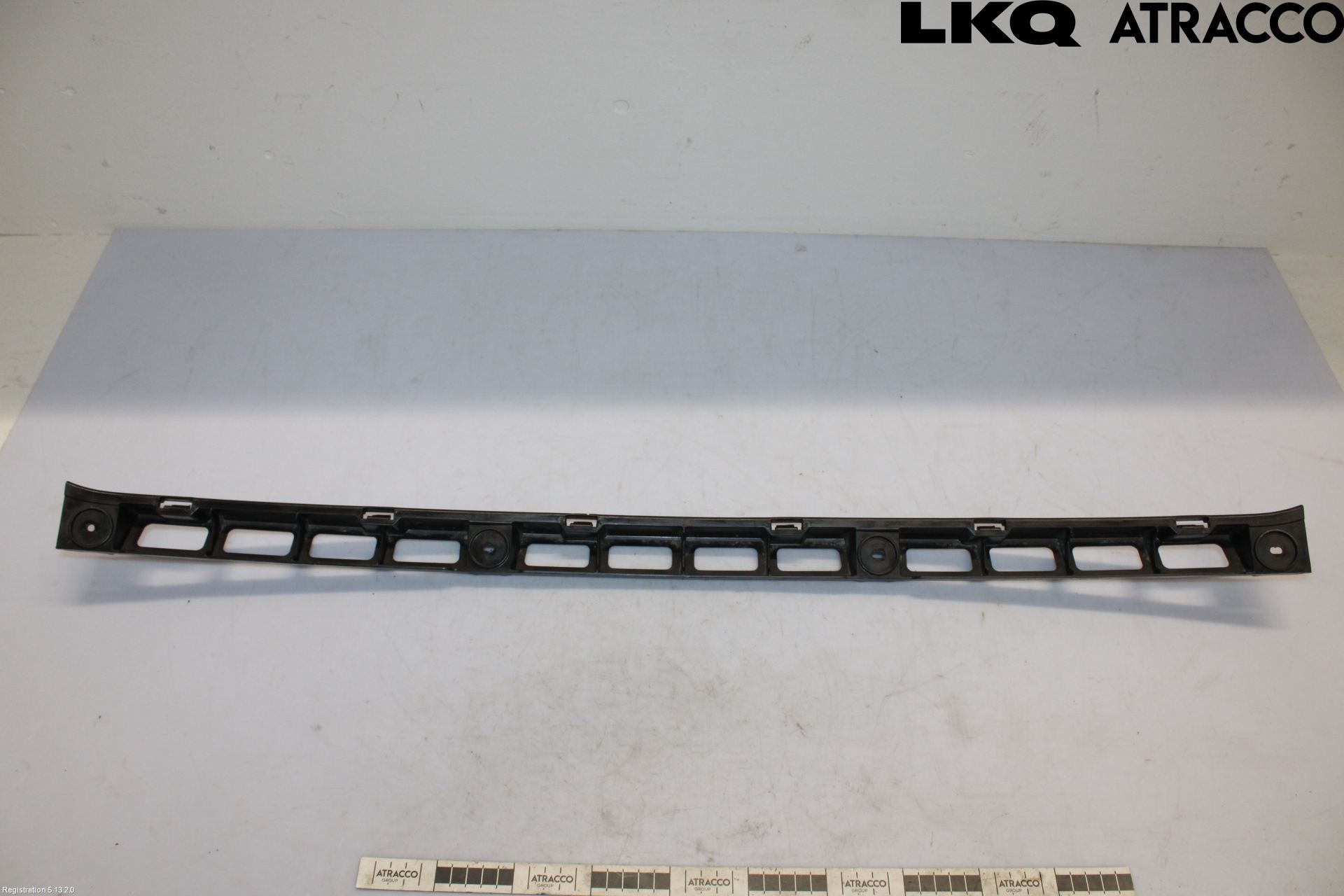 Volkswagen VW POLO 10-17 Stötfångardel Bak Mitt