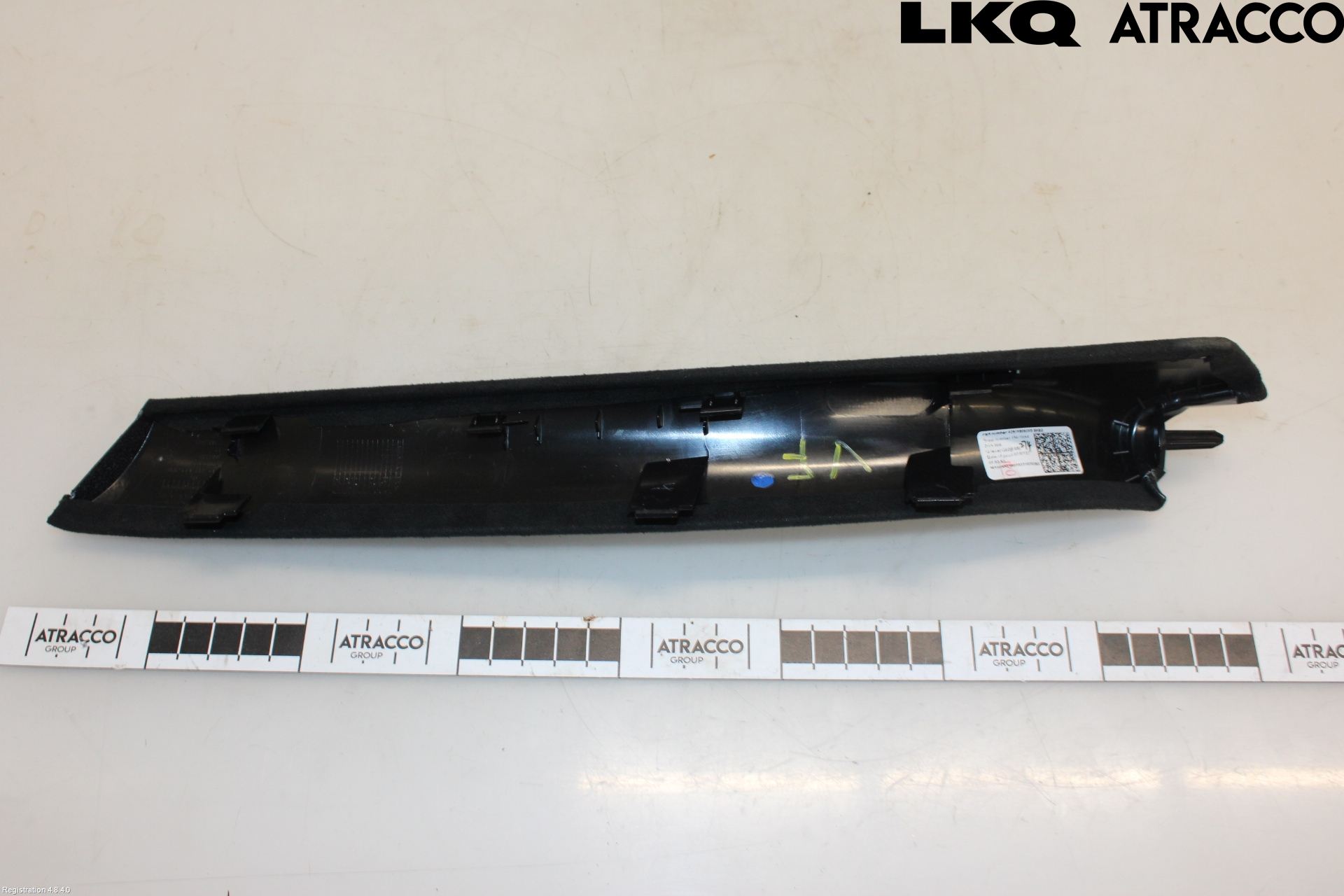Mercedes-Benz MB EQE (V295) 22- Instrumentkonsoll Mitt