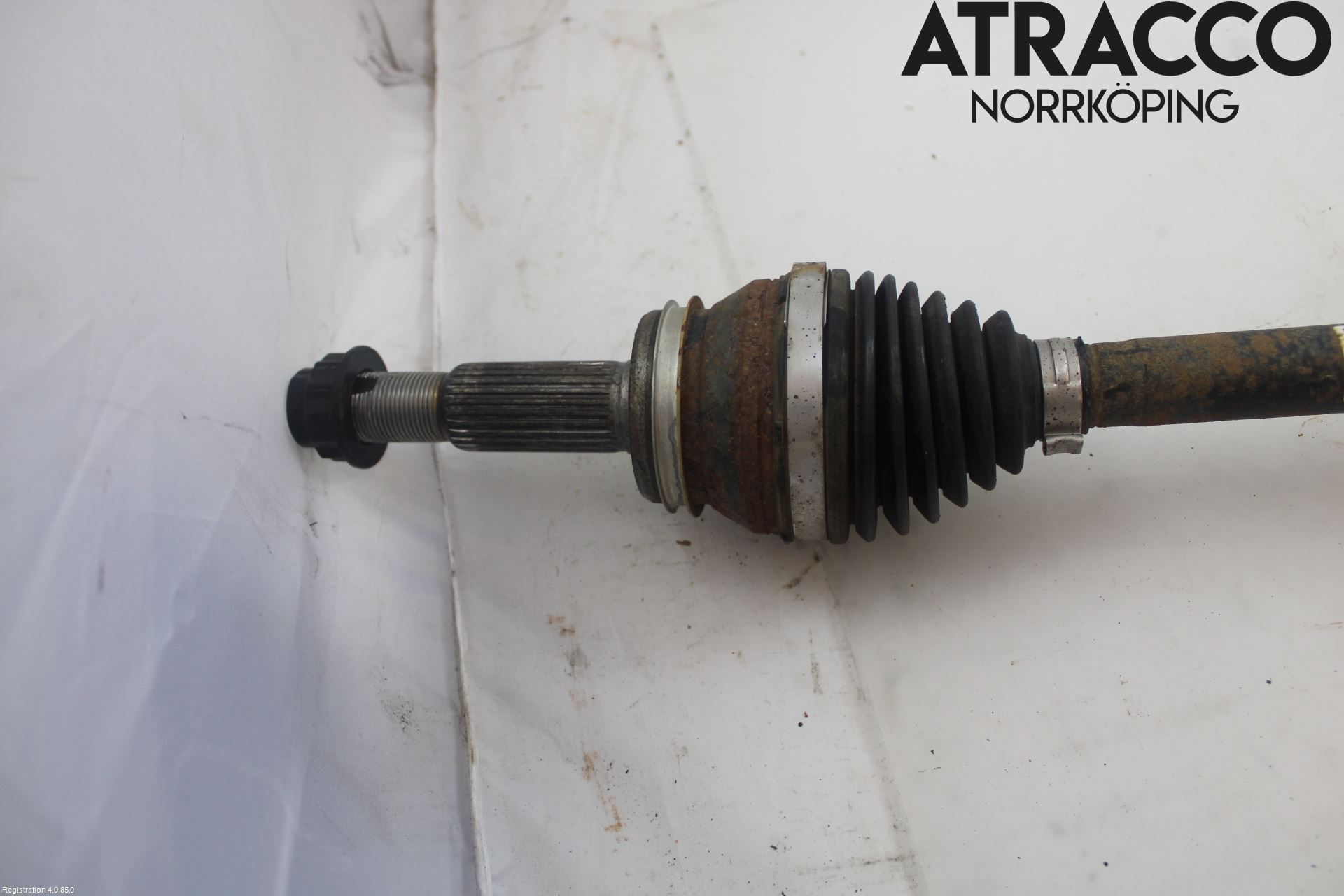 Toyota RAV4 19- Drivaxel Bak Höger