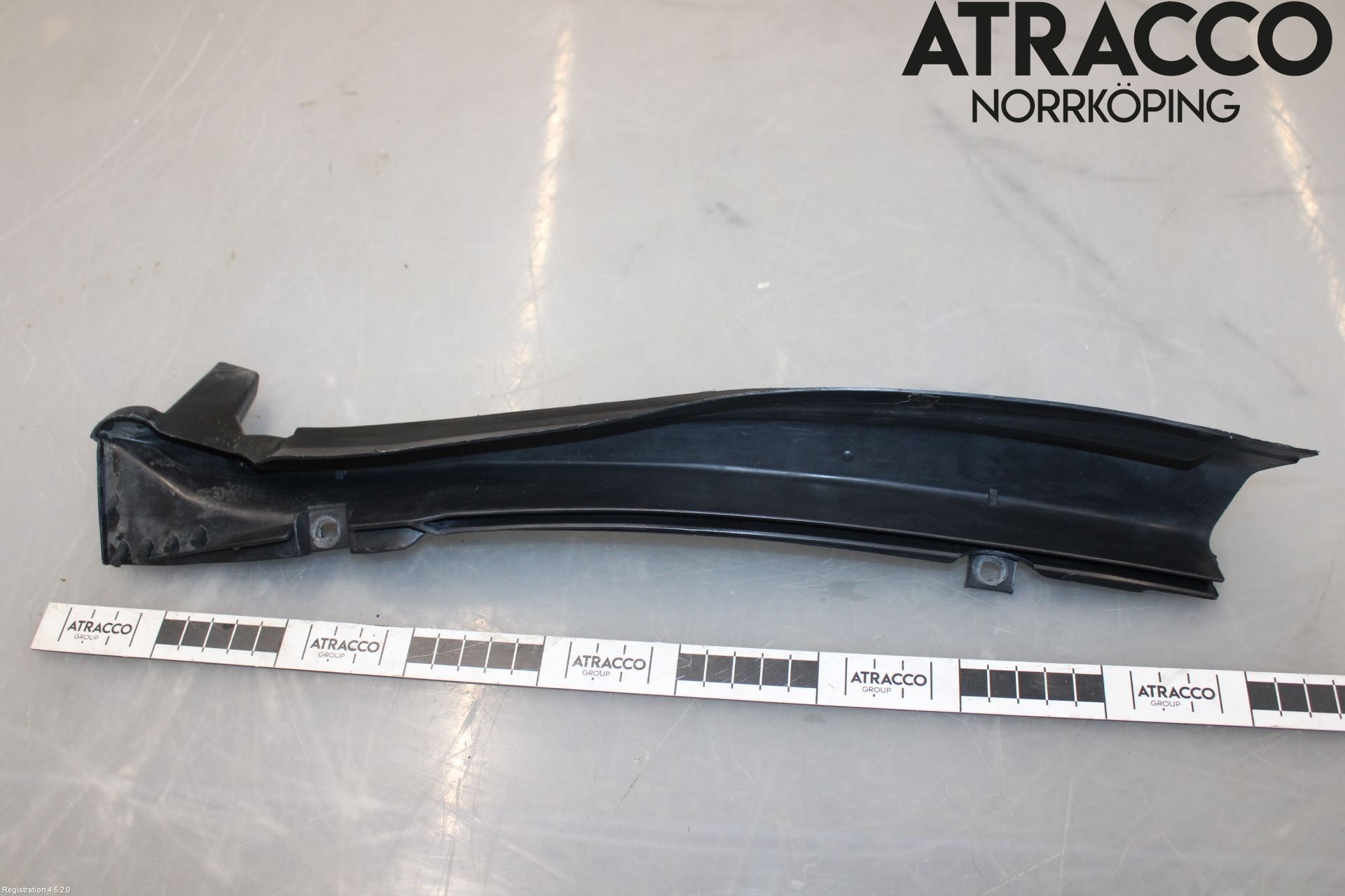 Mercedes-Benz MB 200-500  (W124) 86-96 Torpedplåt-Torpedplast