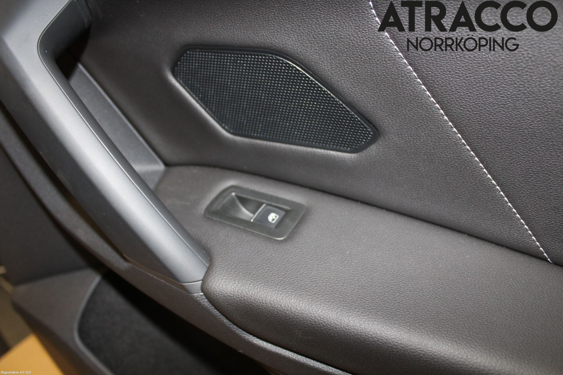 Volkswagen VW TIGUAN 16-24 Dörrklädsel Hö