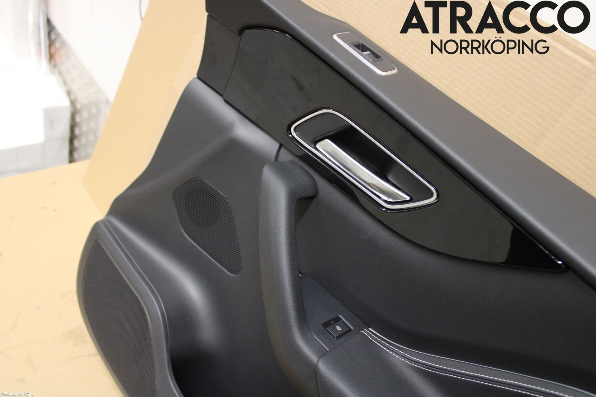 Jaguar F-PACE Dörrklädsel Hö