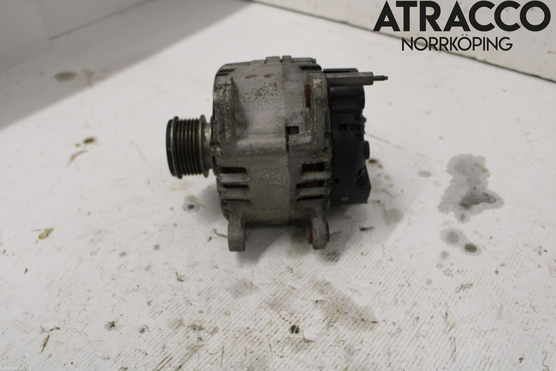 Volkswagen VW GOLF VI 09-13 Generator