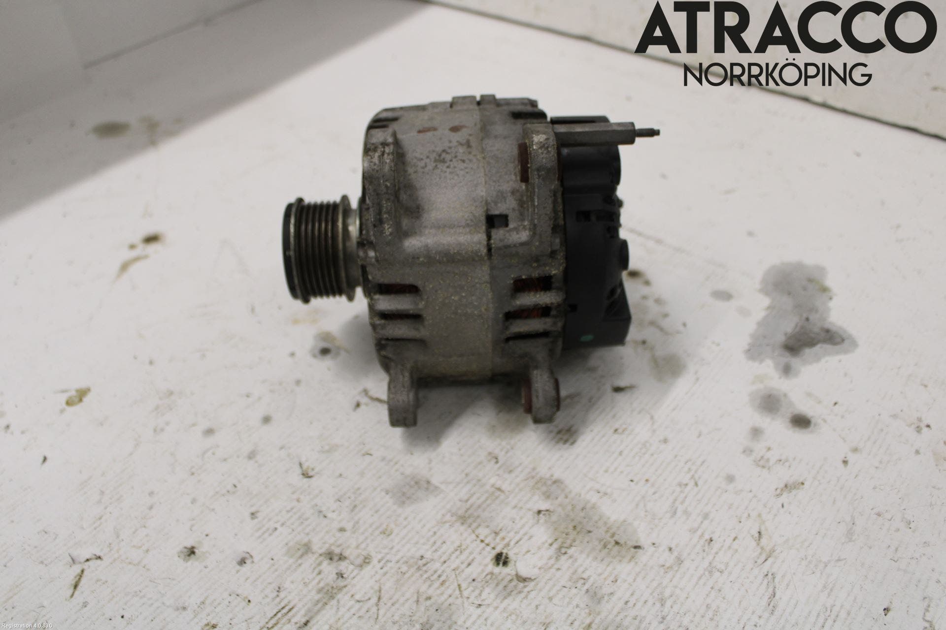 Volkswagen VW GOLF VI 09-13 Generator